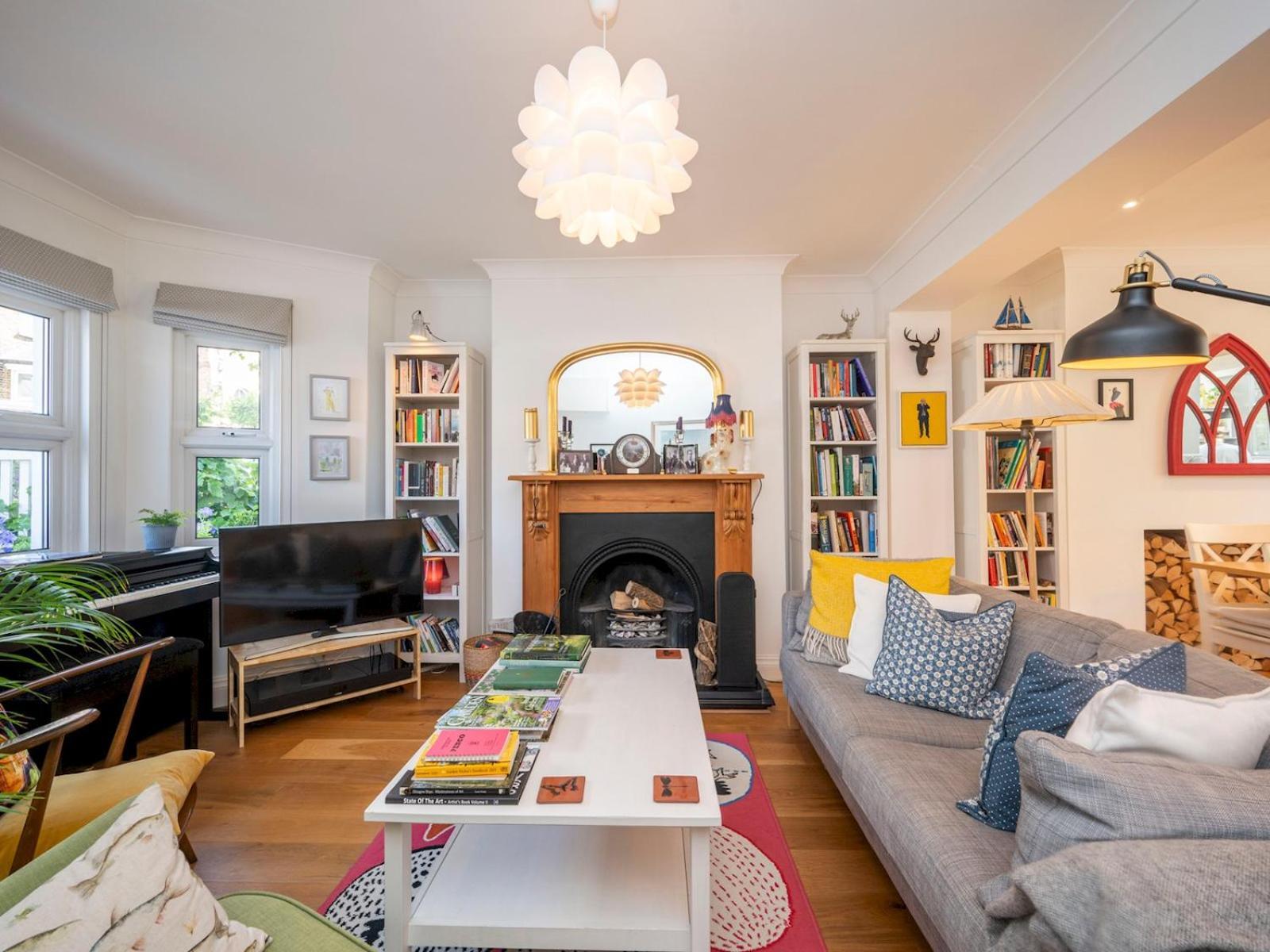 Pass The Keys Stylishly Designed Townhouse - Garden Oasis Semesterbostad