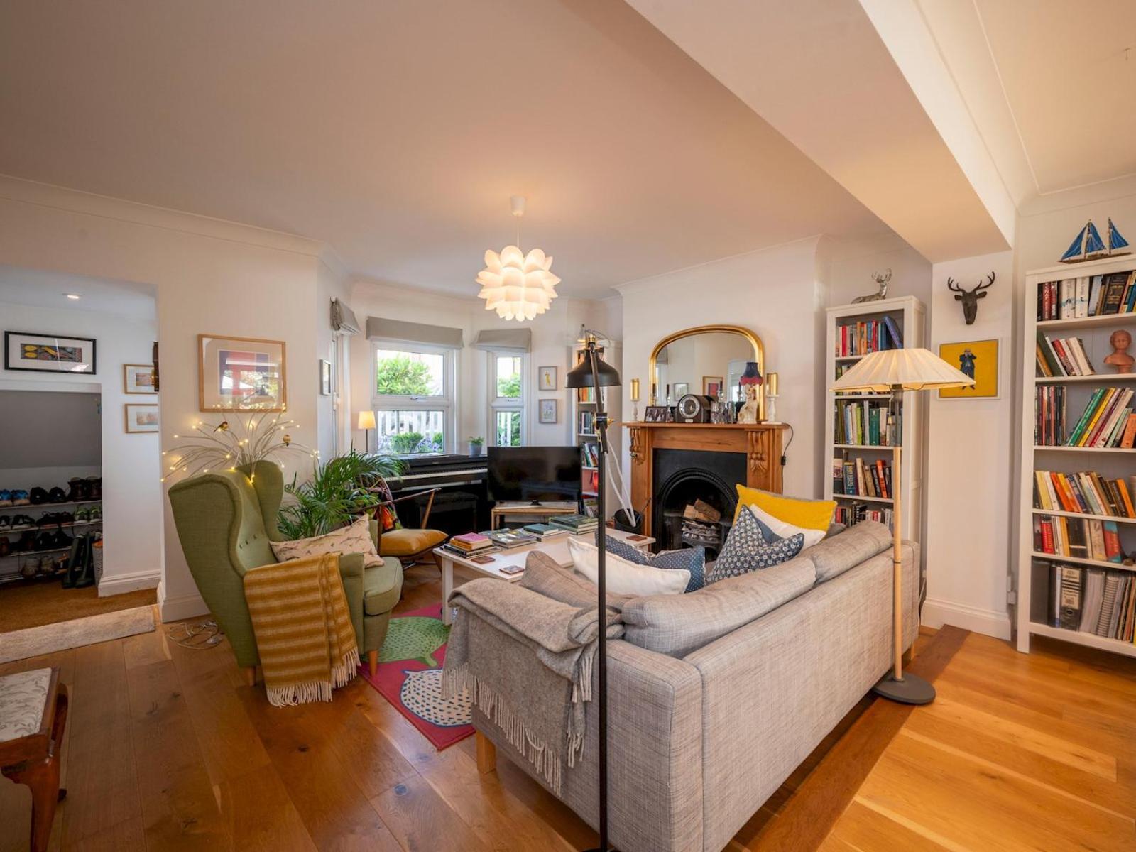 Semesterbostad Pass The Keys Stylishly Designed Townhouse - Garden Oasis London