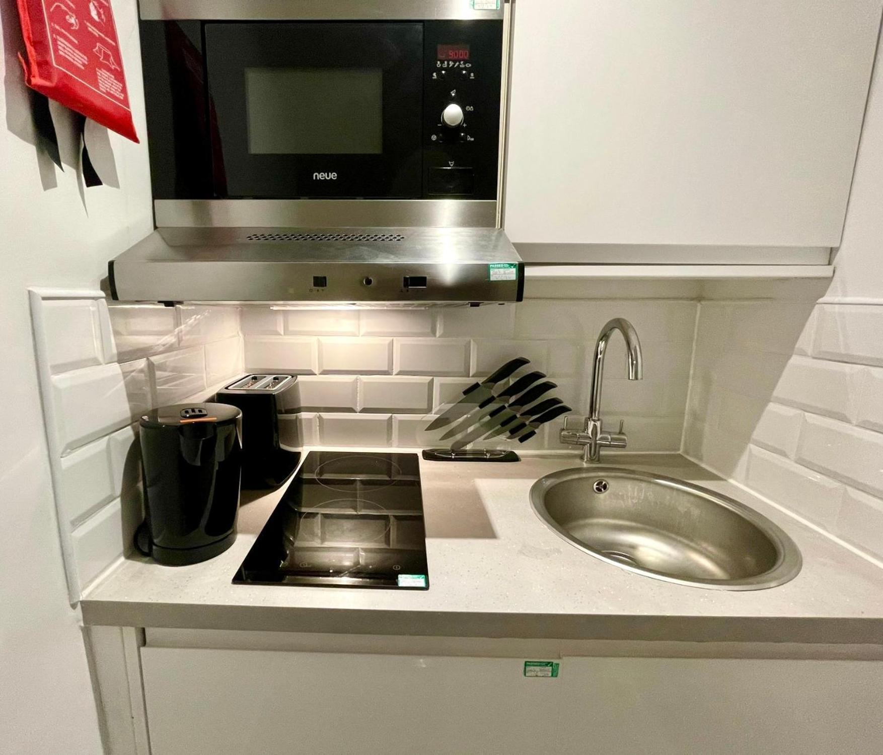 Modern Studio, Prime Location, Stunning View * Londres
