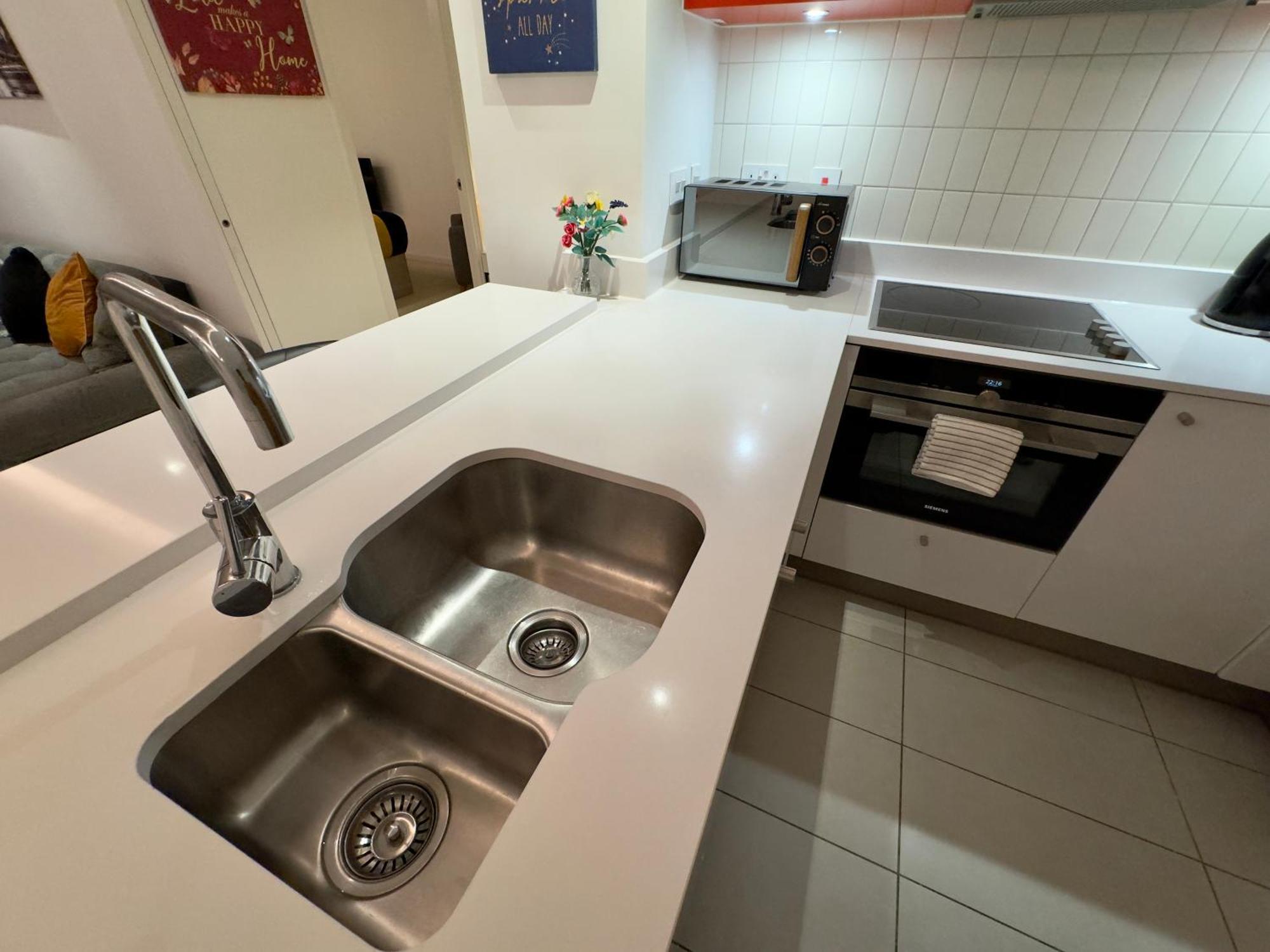 Excel Cosy With Balcony & River View Close To O2 Arena, Cable Car, City Hall Lejlighed