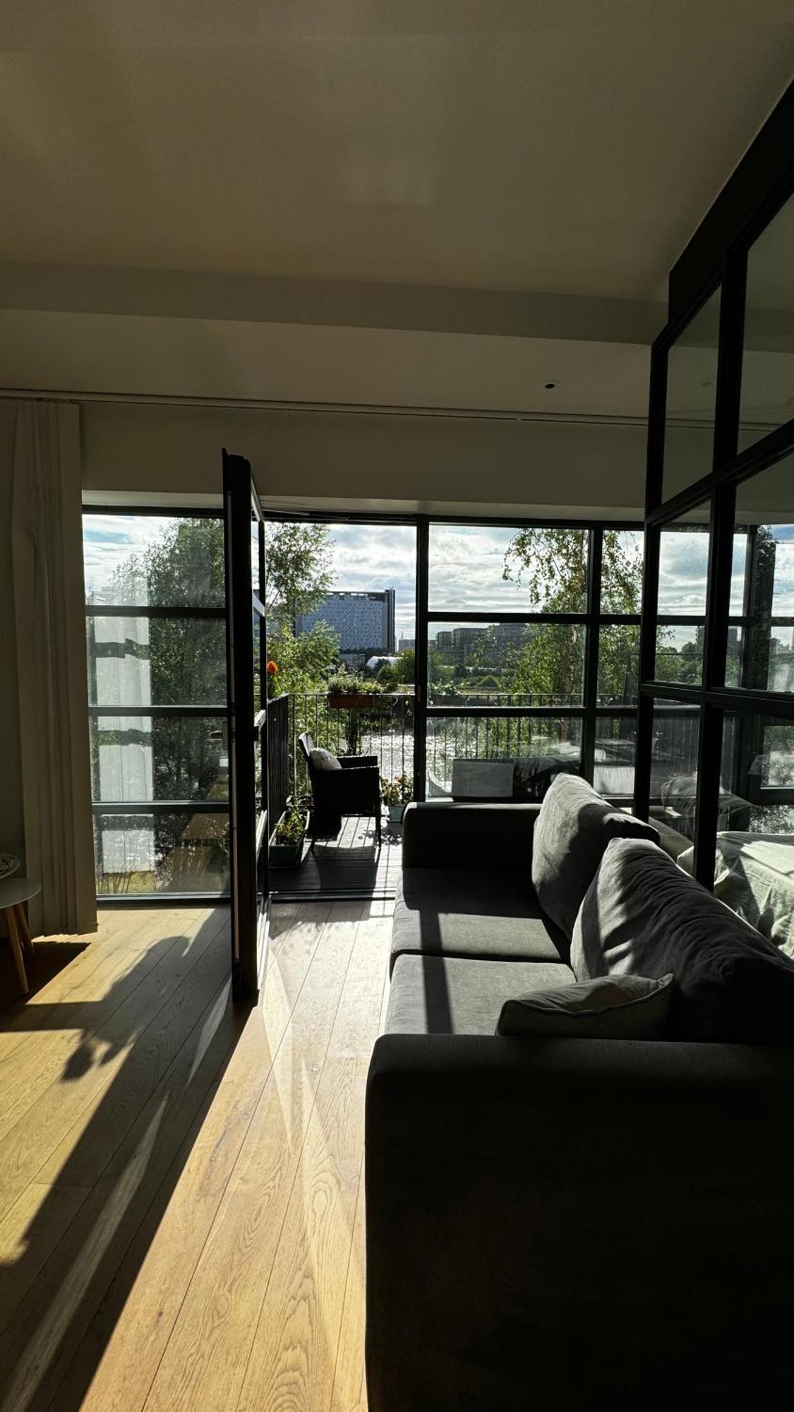 Apartment Island 1 Bedroom Luxury Apartments, Private Balcony