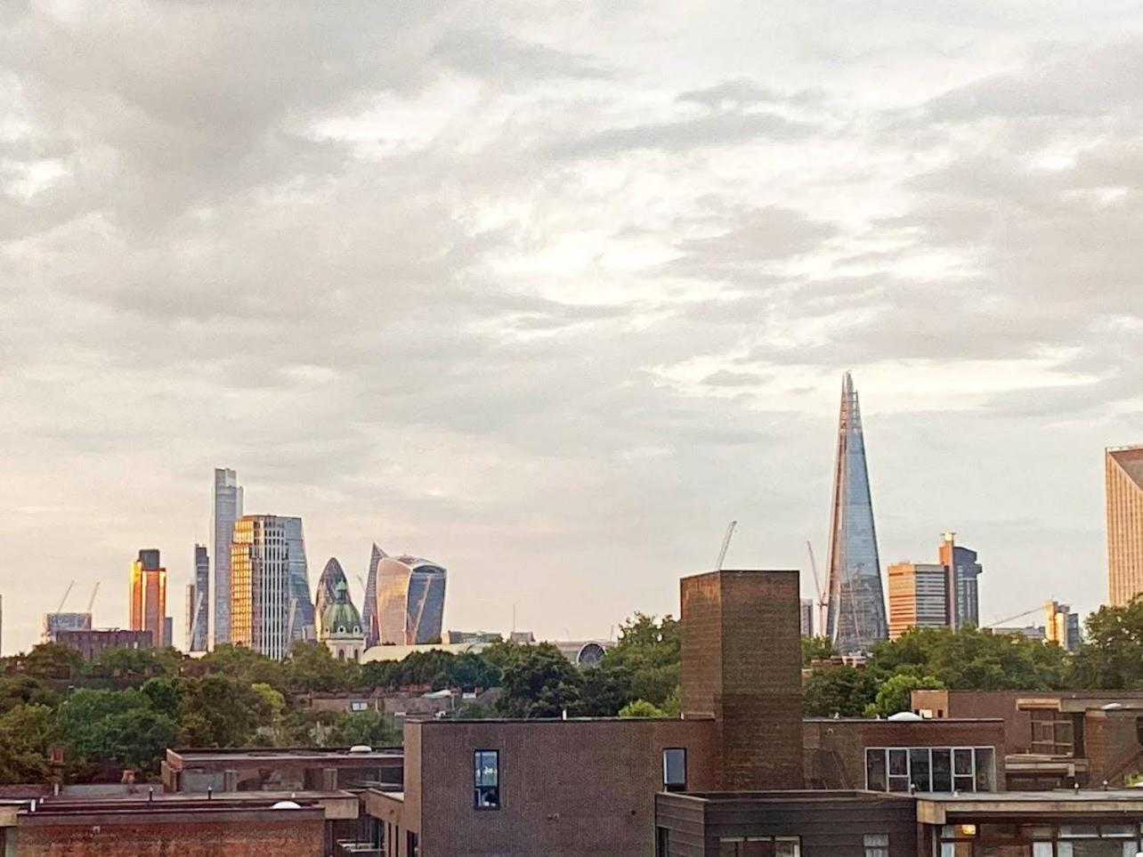 Large With Skyline View Privatunterkunft London