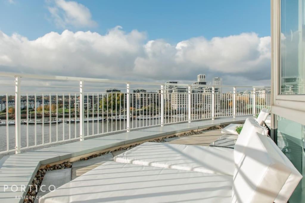 Portico Residences - Stunning Penthouse With River Views In Battersea Apartment London