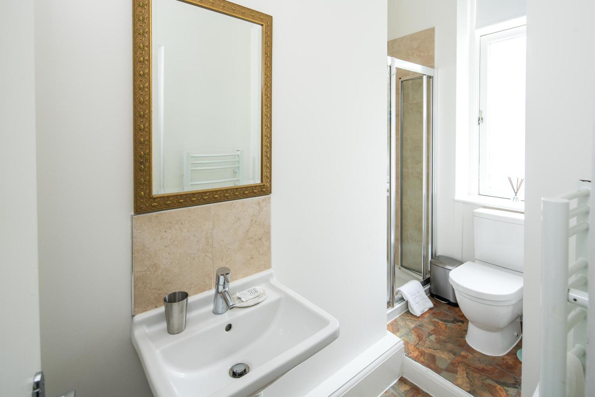 F1 Earlscourt-kensington-highstreet-ac * London