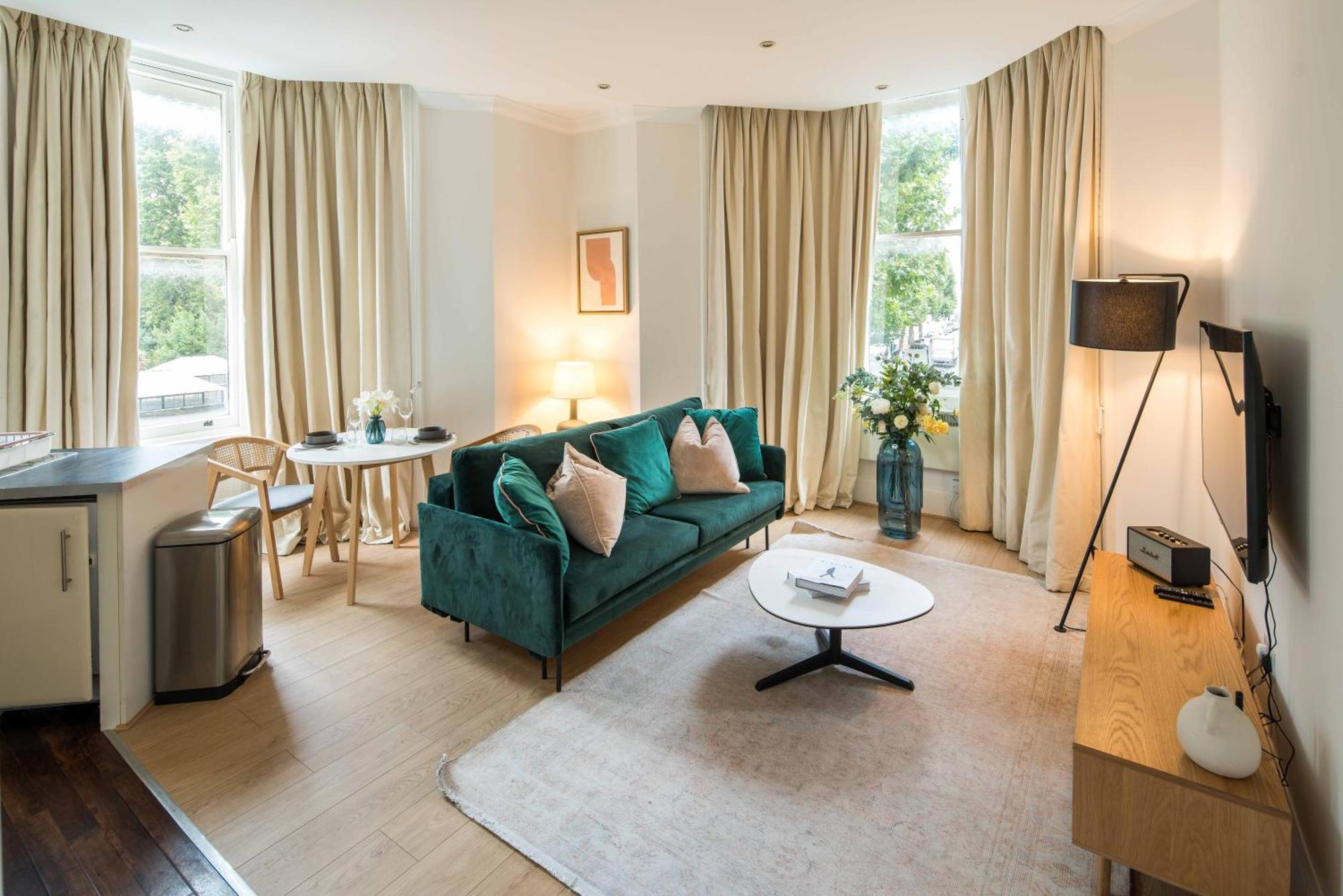 F1 Earlscourt-kensington-highstreet-ac * London