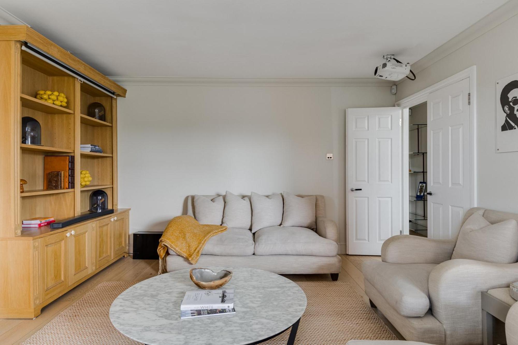 Luana's Stunning Rooftop Apartment *