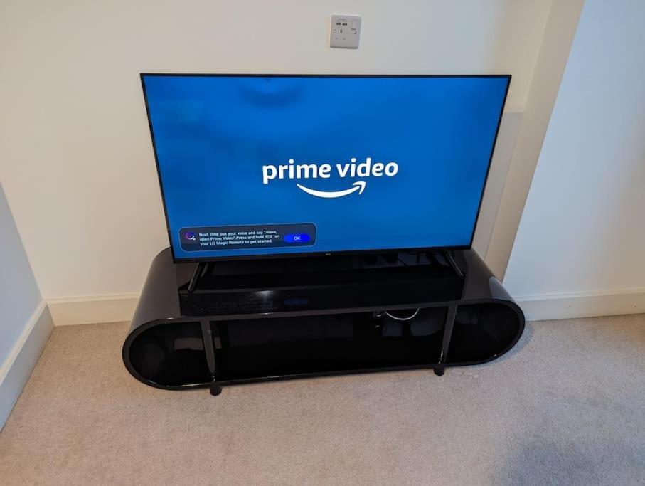 Appartement Premium Offers L Last-minute L Remigro Short Lets L 1 Bed Flat L Royal Docks L Airport & Excel L 2 Bed St Albans L Family Friendly L Near Bus Stop L Centre L Book Today With Remigro *