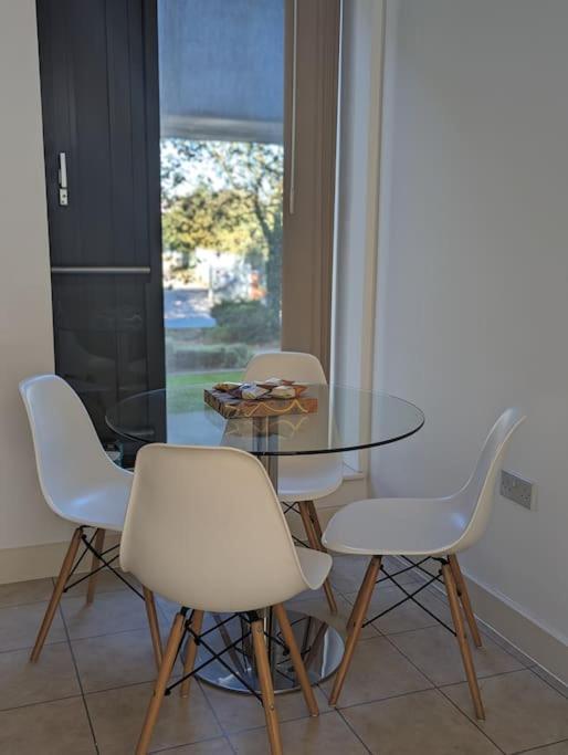 Appartement Premium Offers L Last-minute L Remigro Short Lets L 1 Bed Flat L Royal Docks L Airport & Excel L 2 Bed St Albans L Family Friendly L Near Bus Stop L Centre L Book Today With Remigro Londres