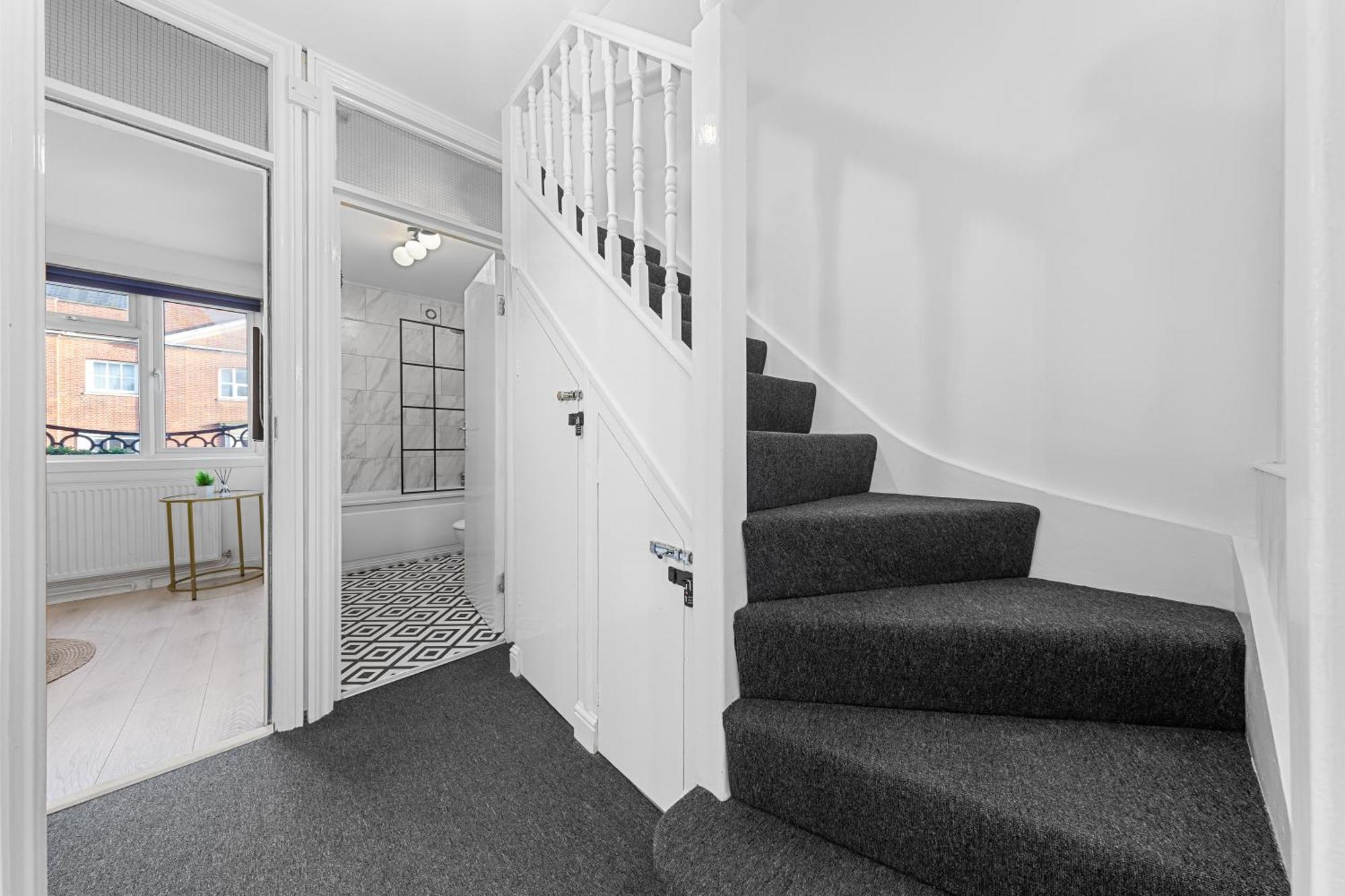 The Holloway - 1br Modern Londen