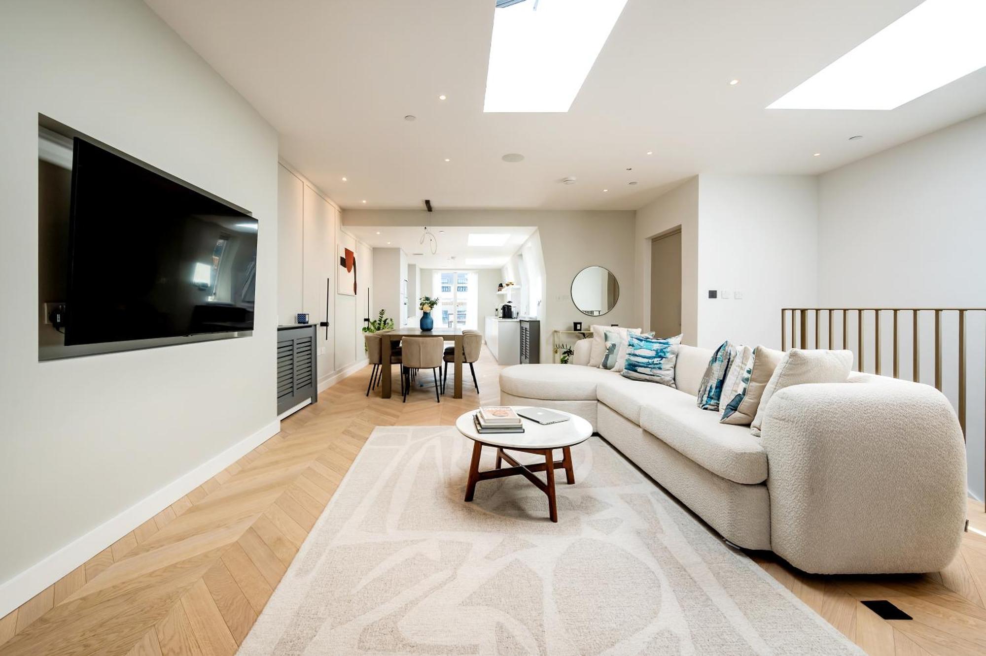 Apartment Premium In The West End London