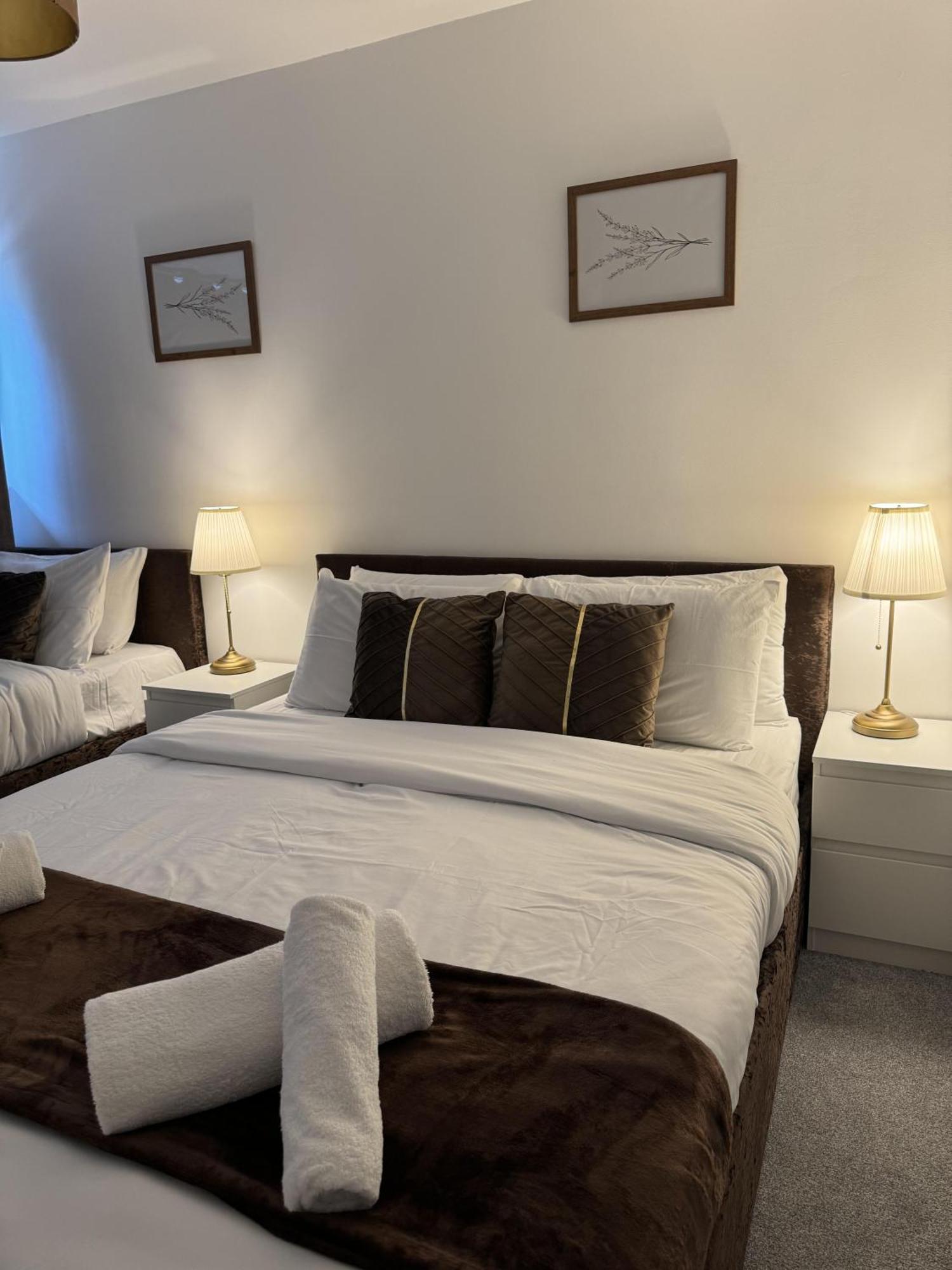 Cozy Overlooking Emirates Stadium Apartment