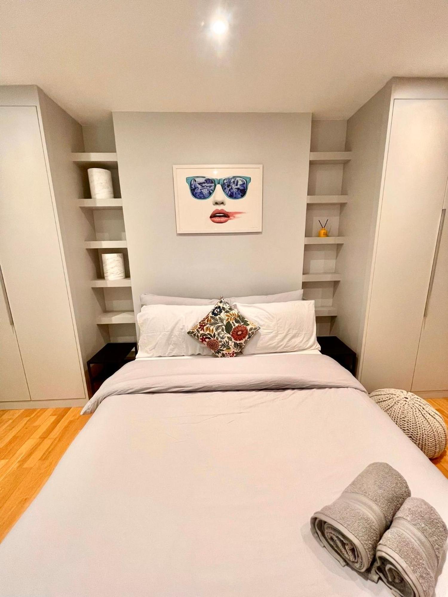 Stylish 1br, 15 Mins To Buckingham Palace, Lägenhet London