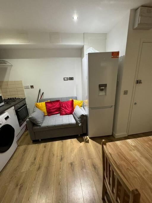 Sleep 6 - 5 Min From Camden Market Hw5 Appartamento *