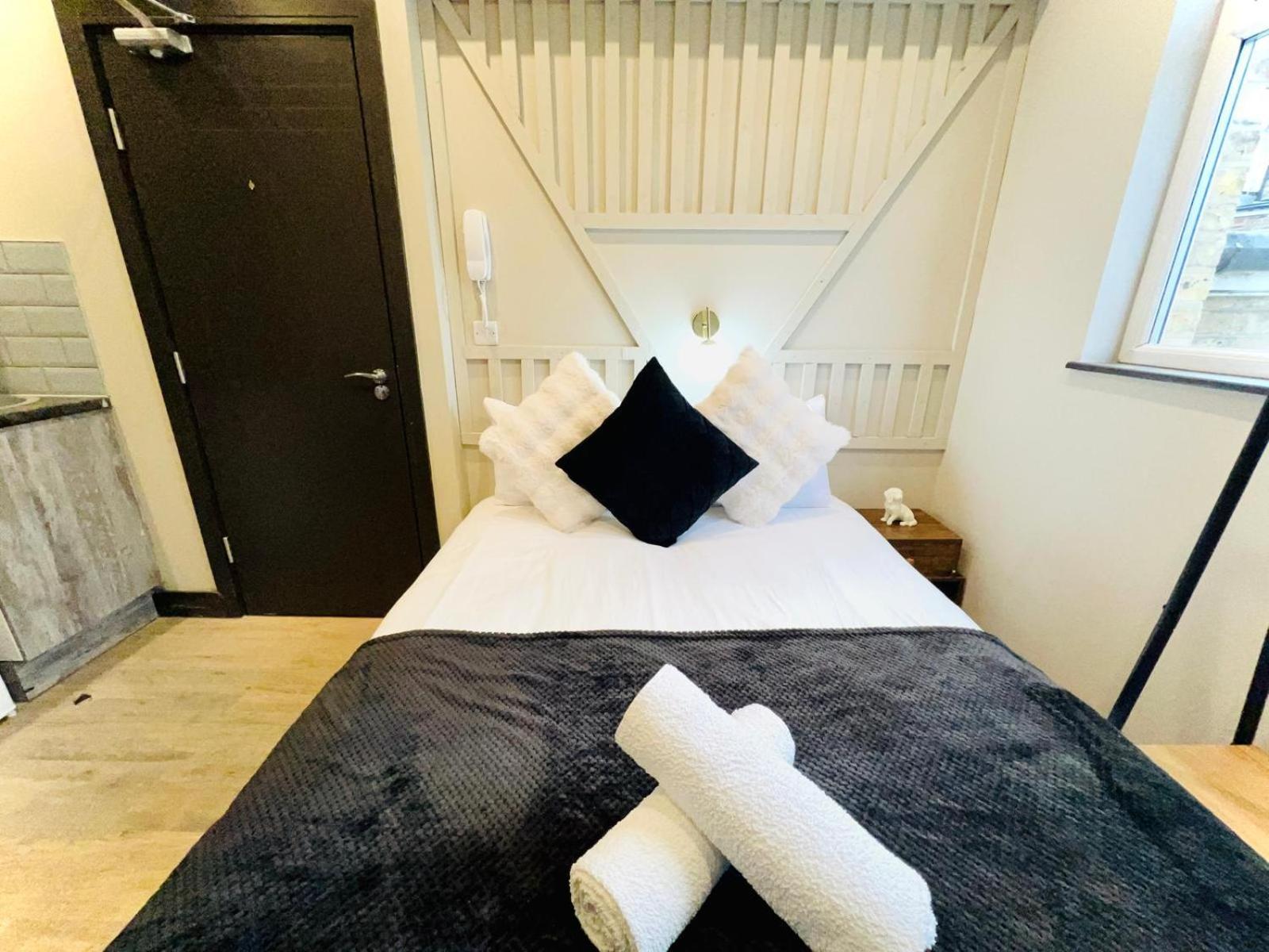 Luxury Flats, Location For Tourists Apartment London