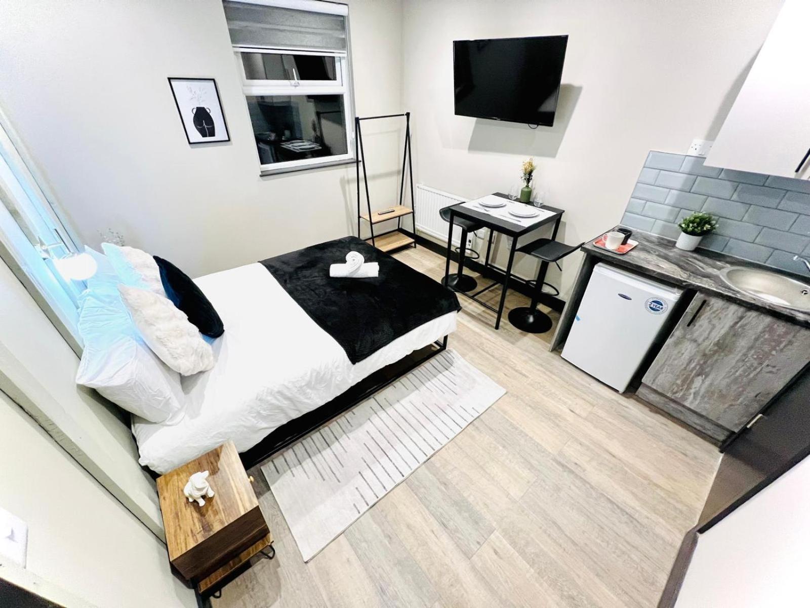 Luxury Flats, Location For Tourists * London