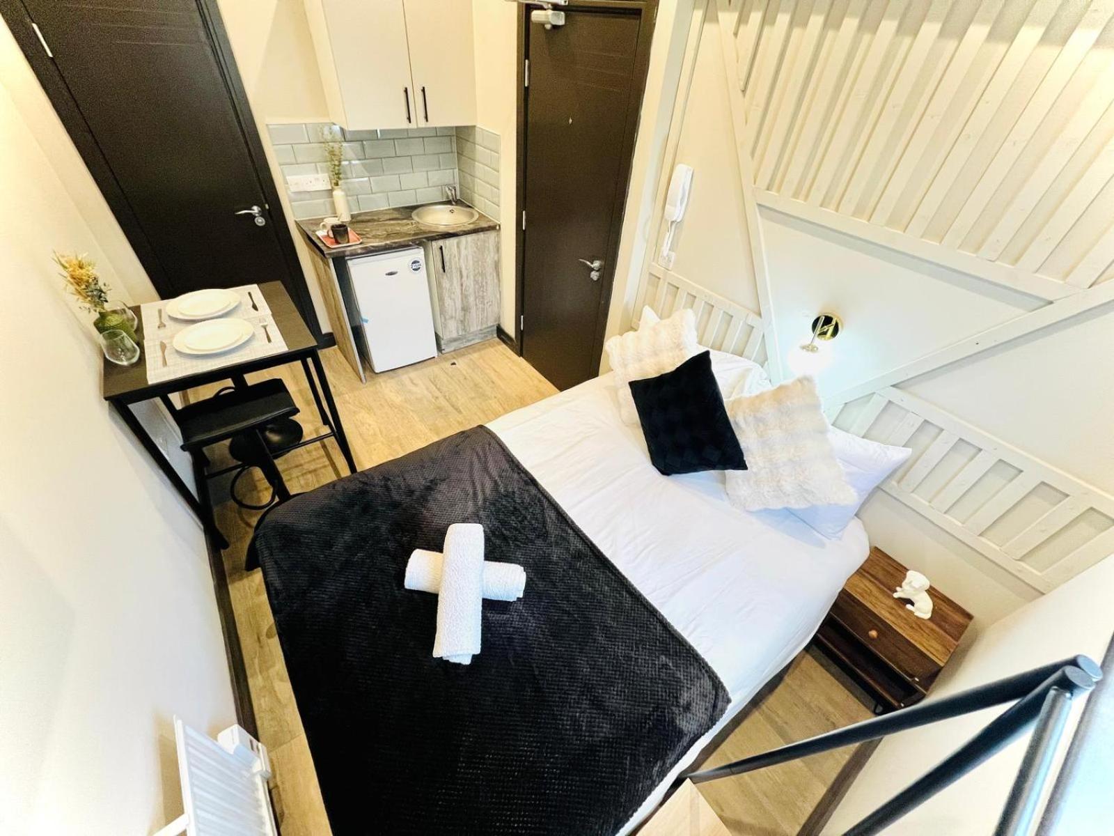 Apartment Luxury Flats, Location For Tourists