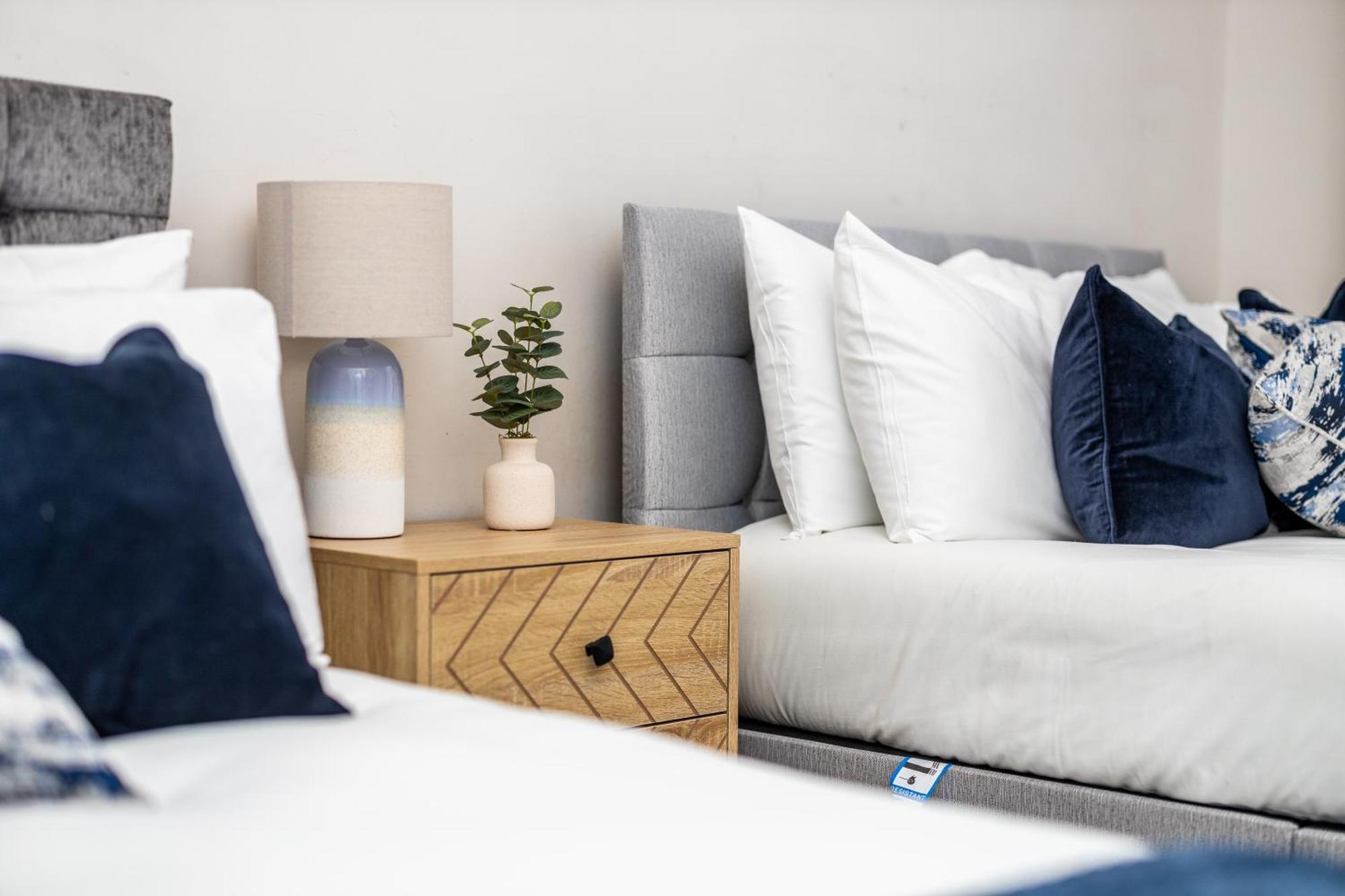 Elegant & Spacious - Minutes To Kensington Appartamento Londra