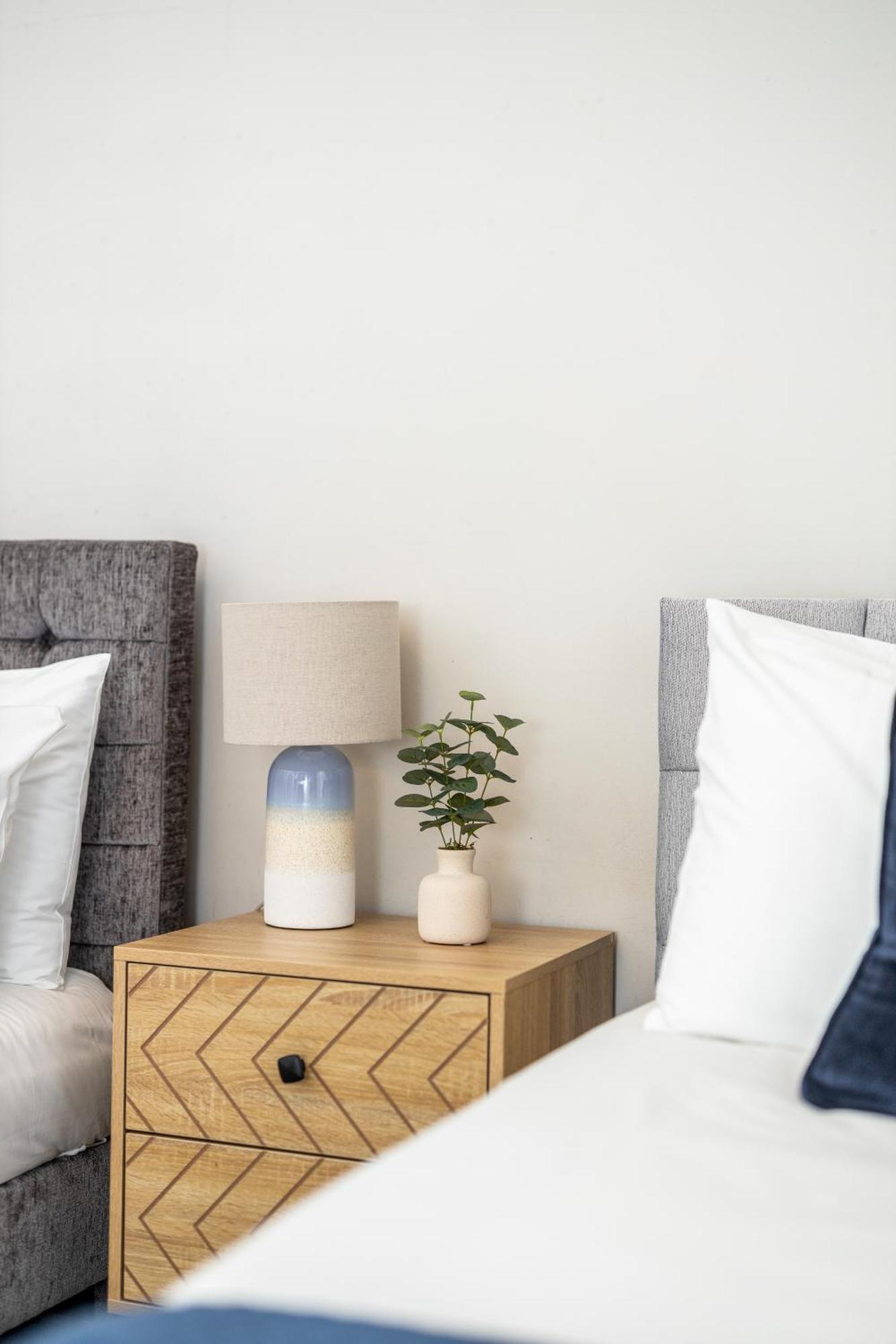 Appartamento Elegant & Spacious - Minutes To Kensington Londra