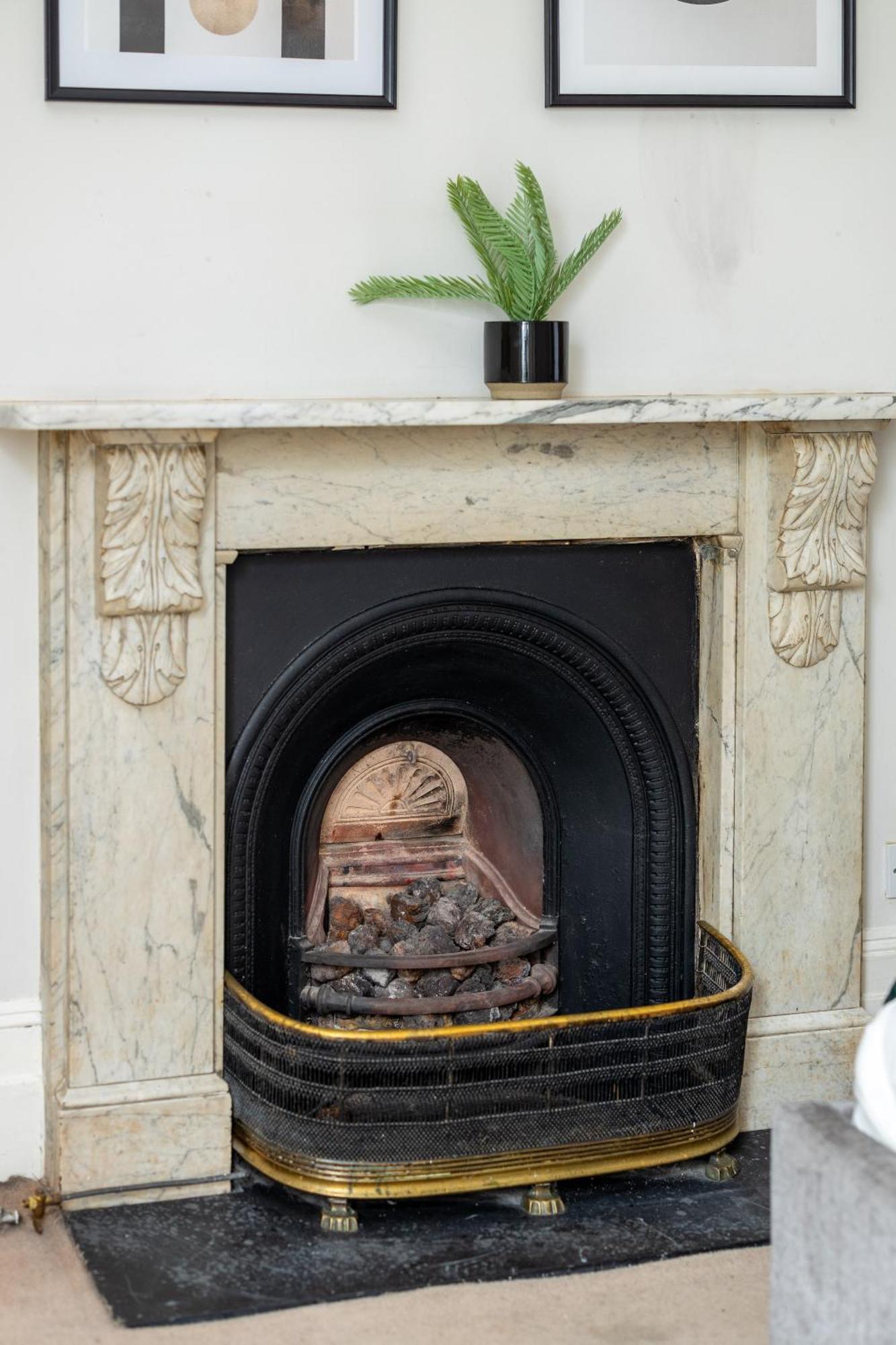 Appartamento Elegant & Spacious - Minutes To Kensington *