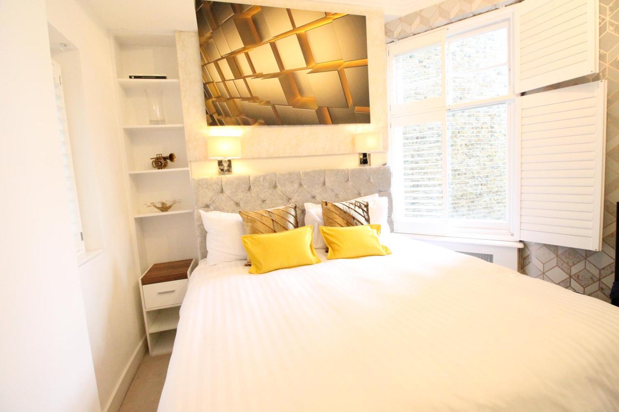 Appartement Contemporary 3 Double Bedroom 2 Bathroom Haven In The Heart Of Chelsea Exquisite With A Designer's Touch *