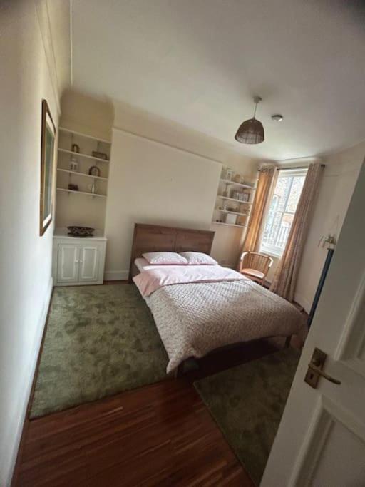 Cosy Maida Vale Nest *