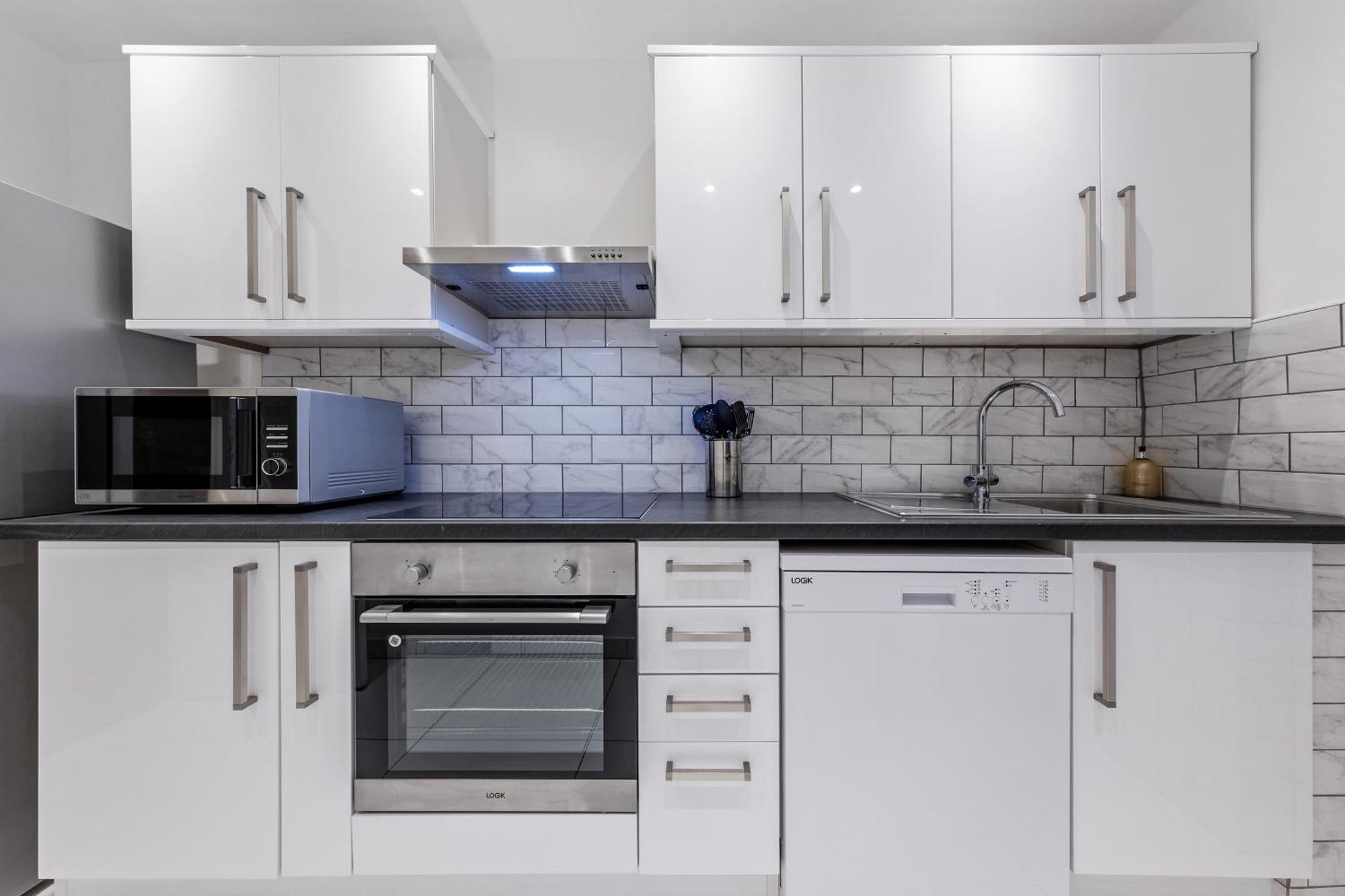 Sparkle 1bed Flat Step Away Hyde Park And Oxford Street London