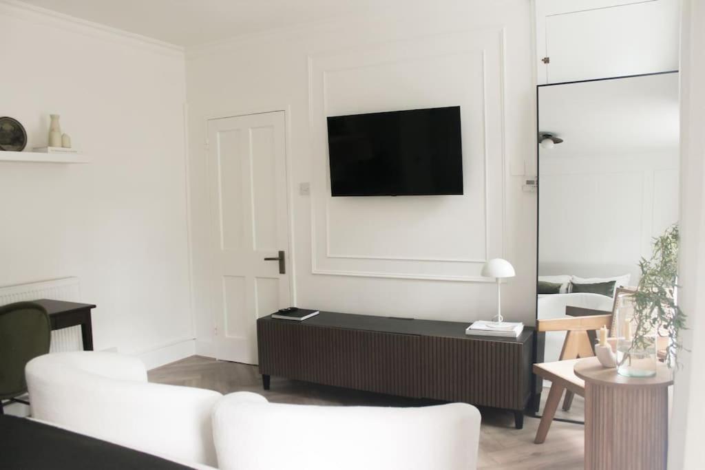 Stylish Apartment, Near Hampstead Heath * London