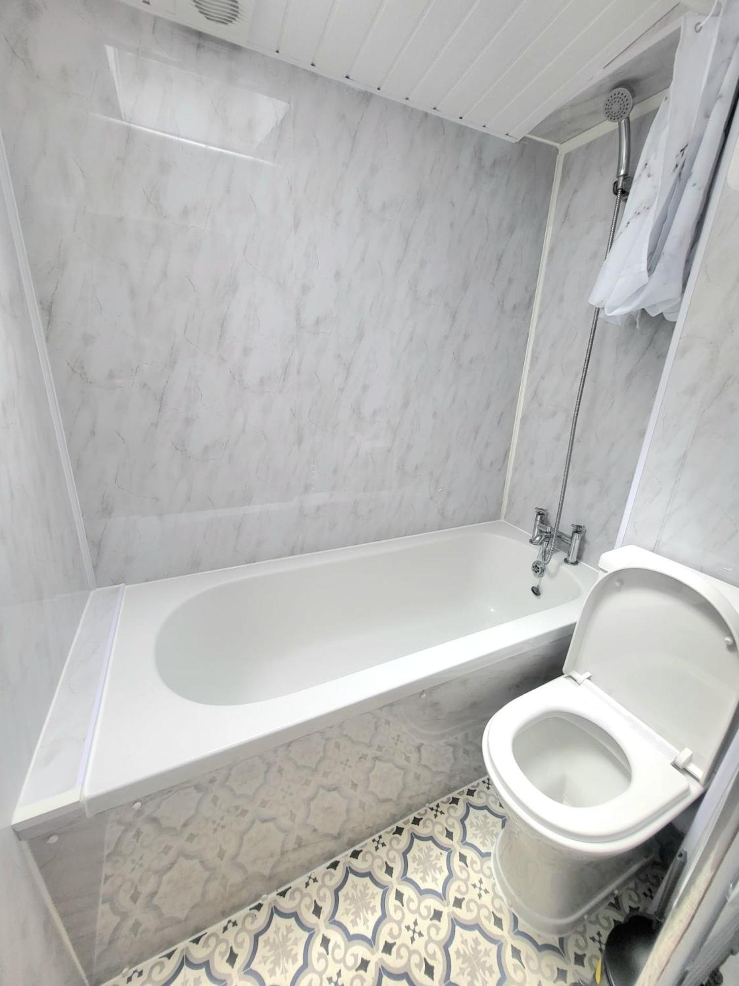 Affittacamere En-suite Double - Leytonstone E11