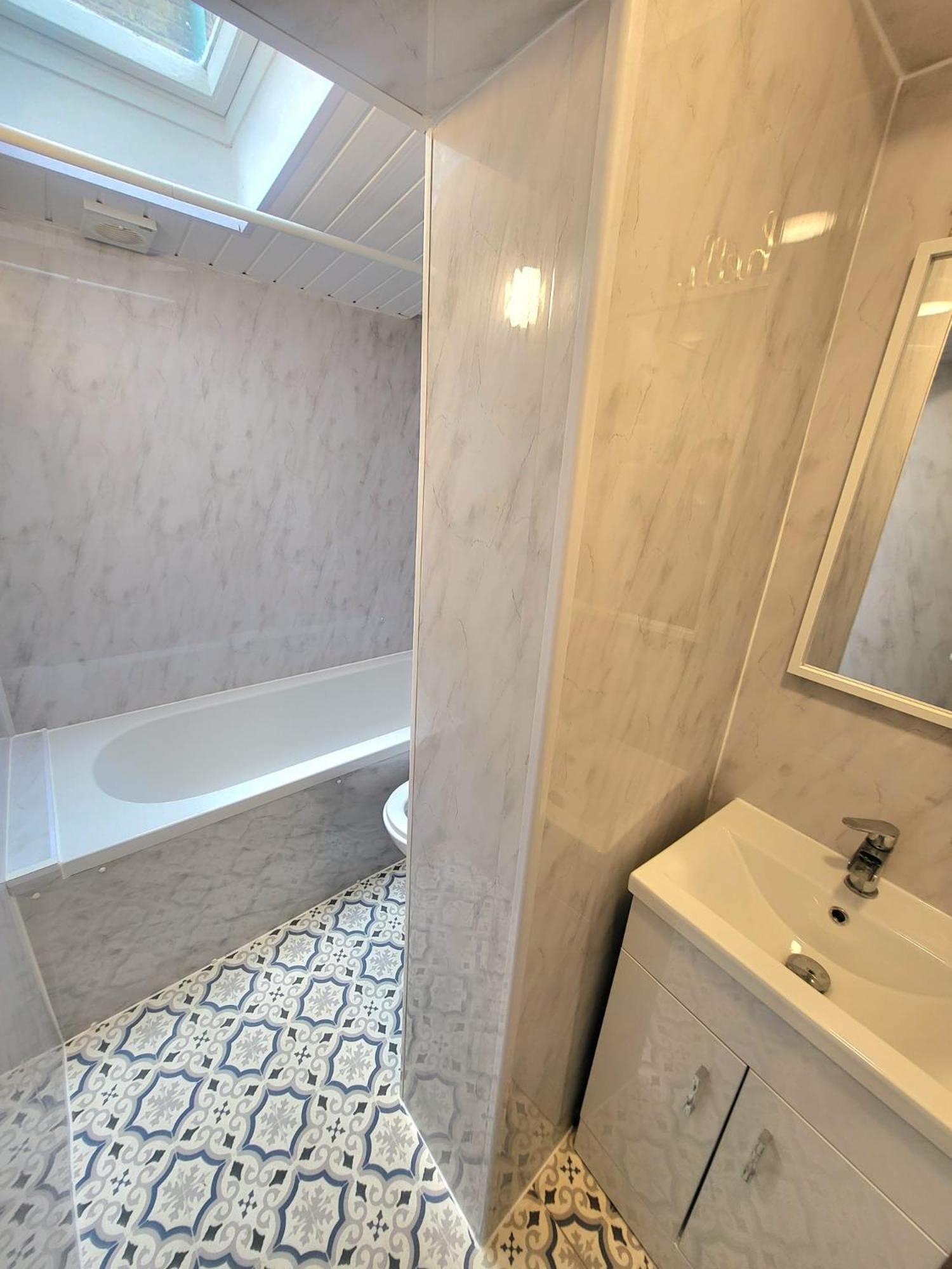 Affittacamere En-suite Double - Leytonstone E11 *