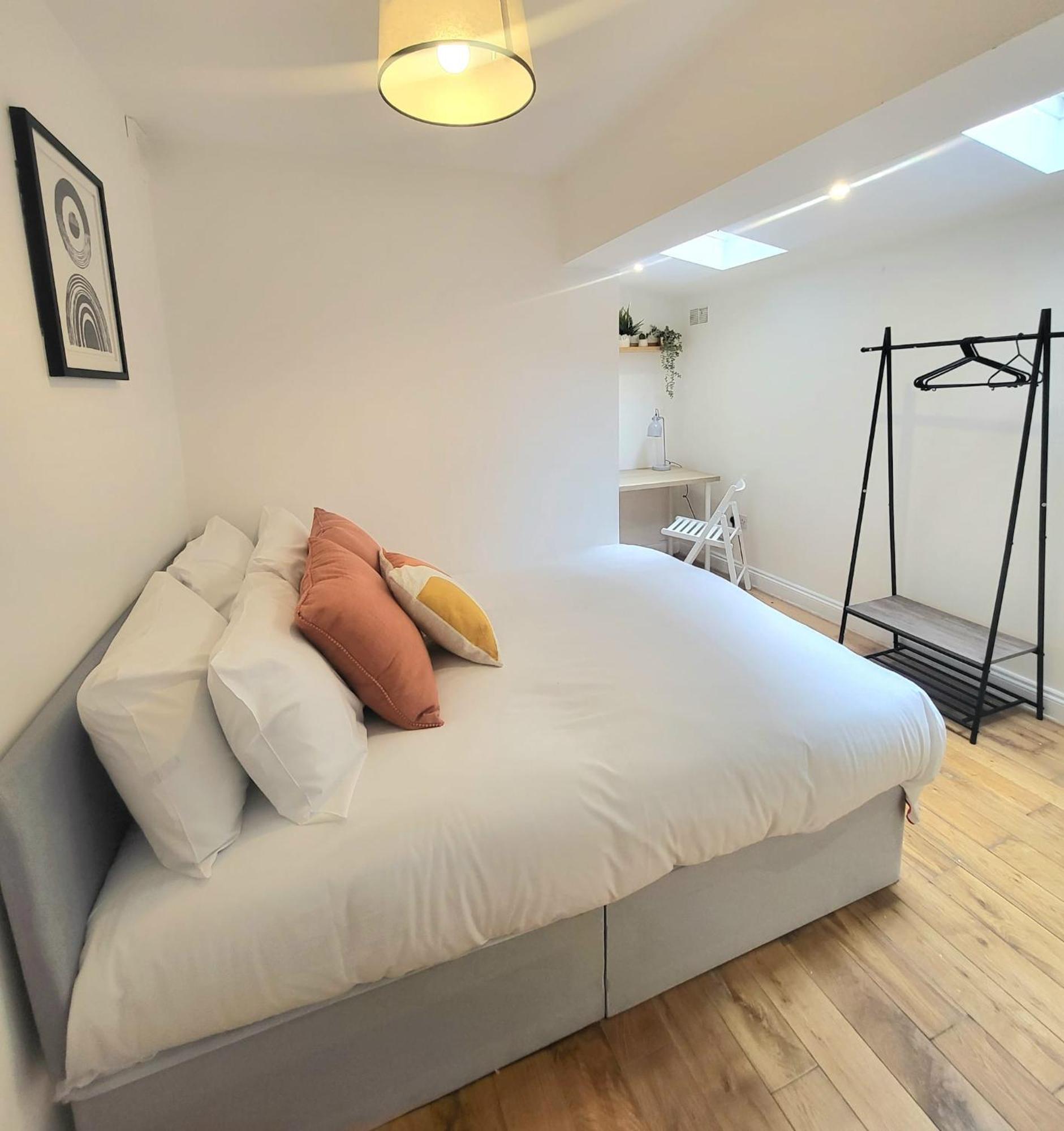 Affittacamere En-suite Double - Leytonstone E11 *