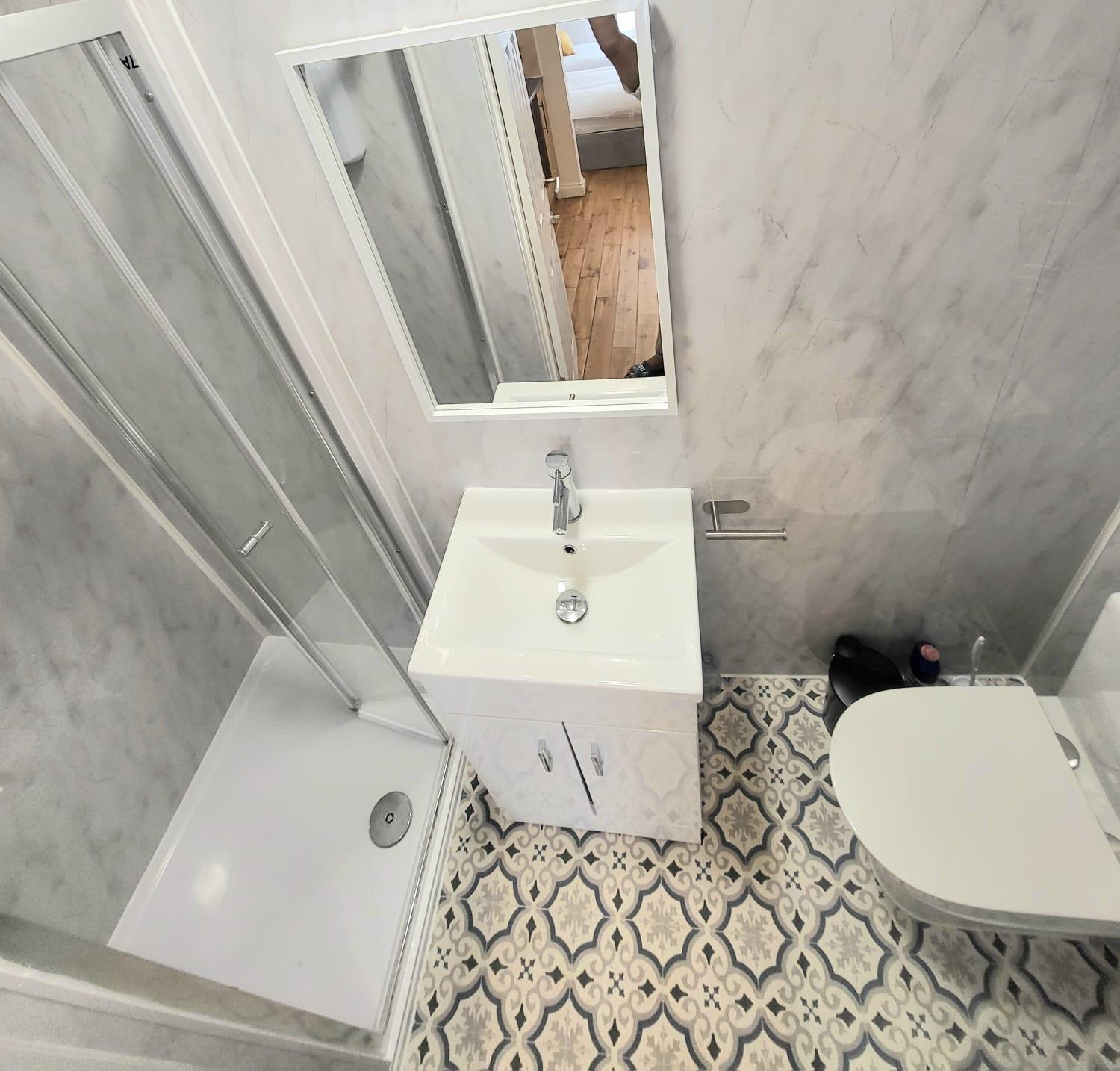 Affittacamere En-suite Double - Leytonstone E11 *