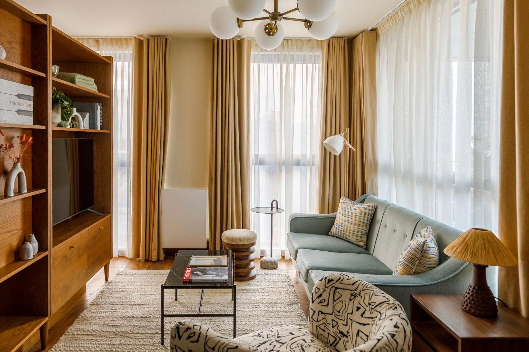 Luxury In A Vibrant Part Of North *