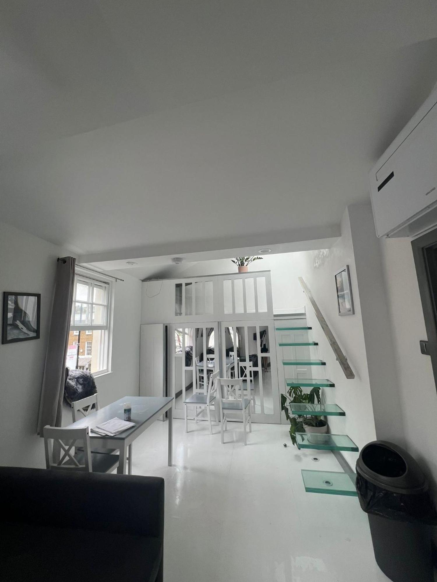 Nice Flat Near Church Street Apartment London