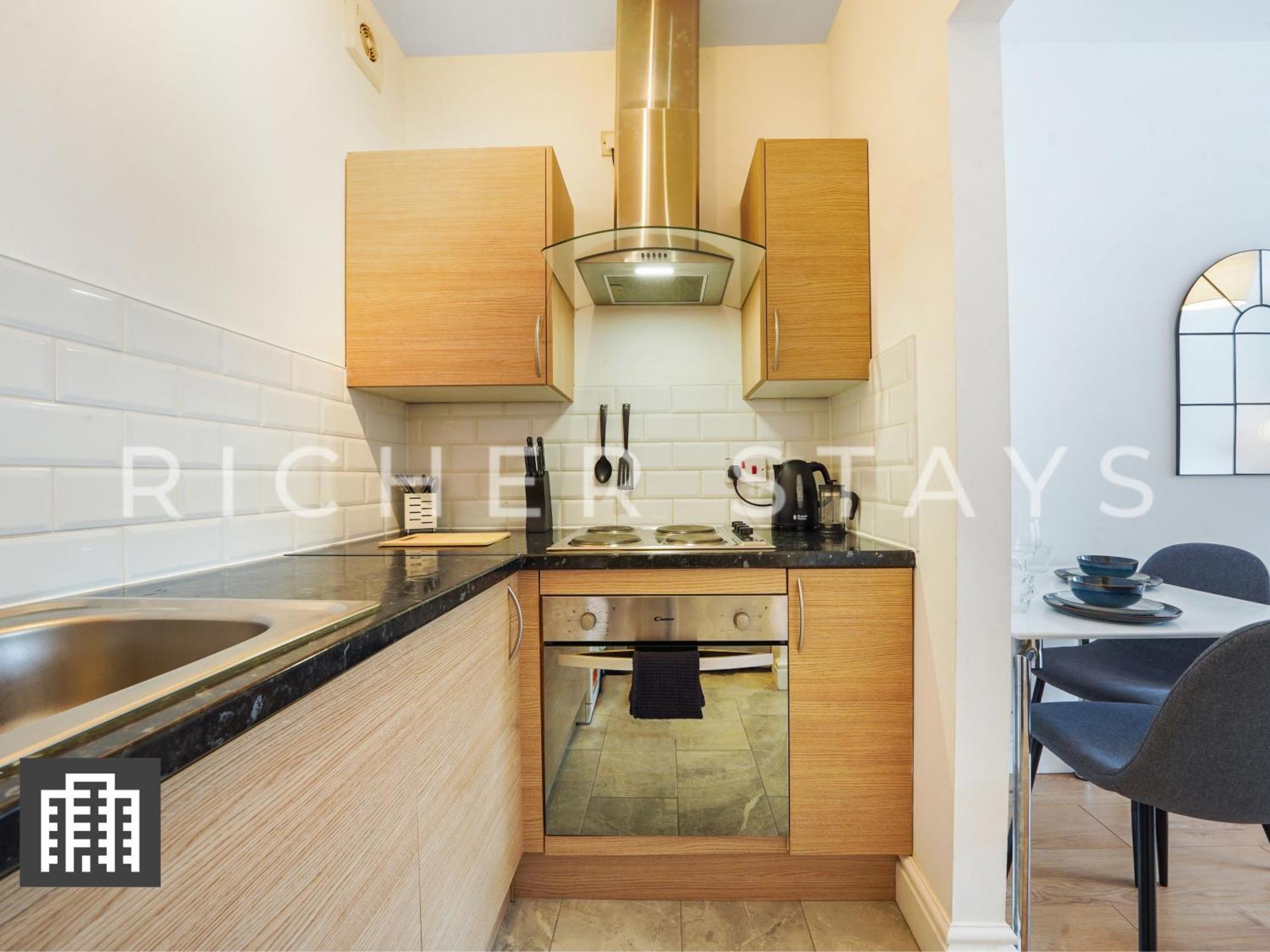 Stylish Canary Wharf Apt, Corporates And Tourists