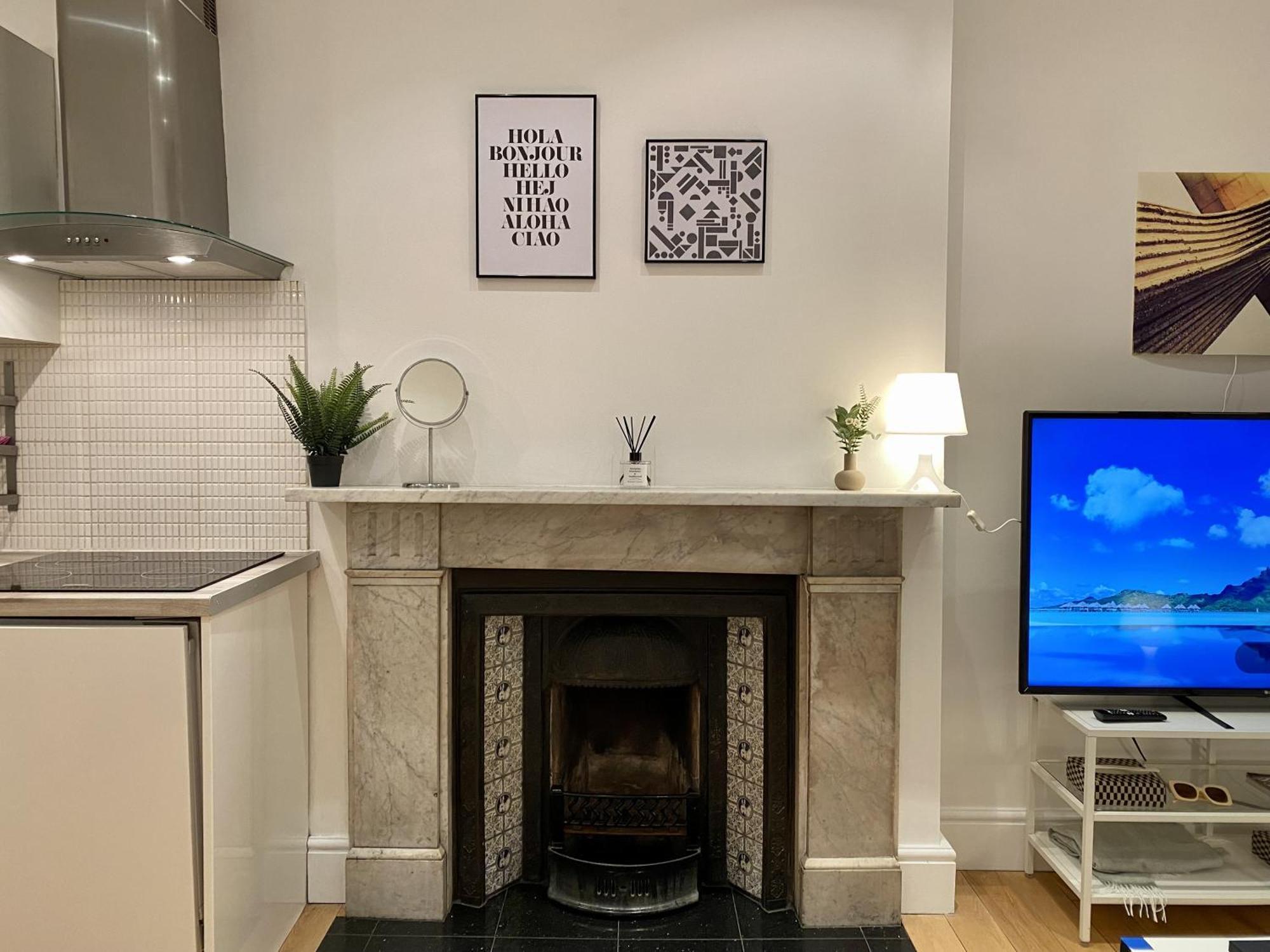 Entire Flat, Central London, Bank Payment To The Host Within 24h From The Reservation Appartement Londen