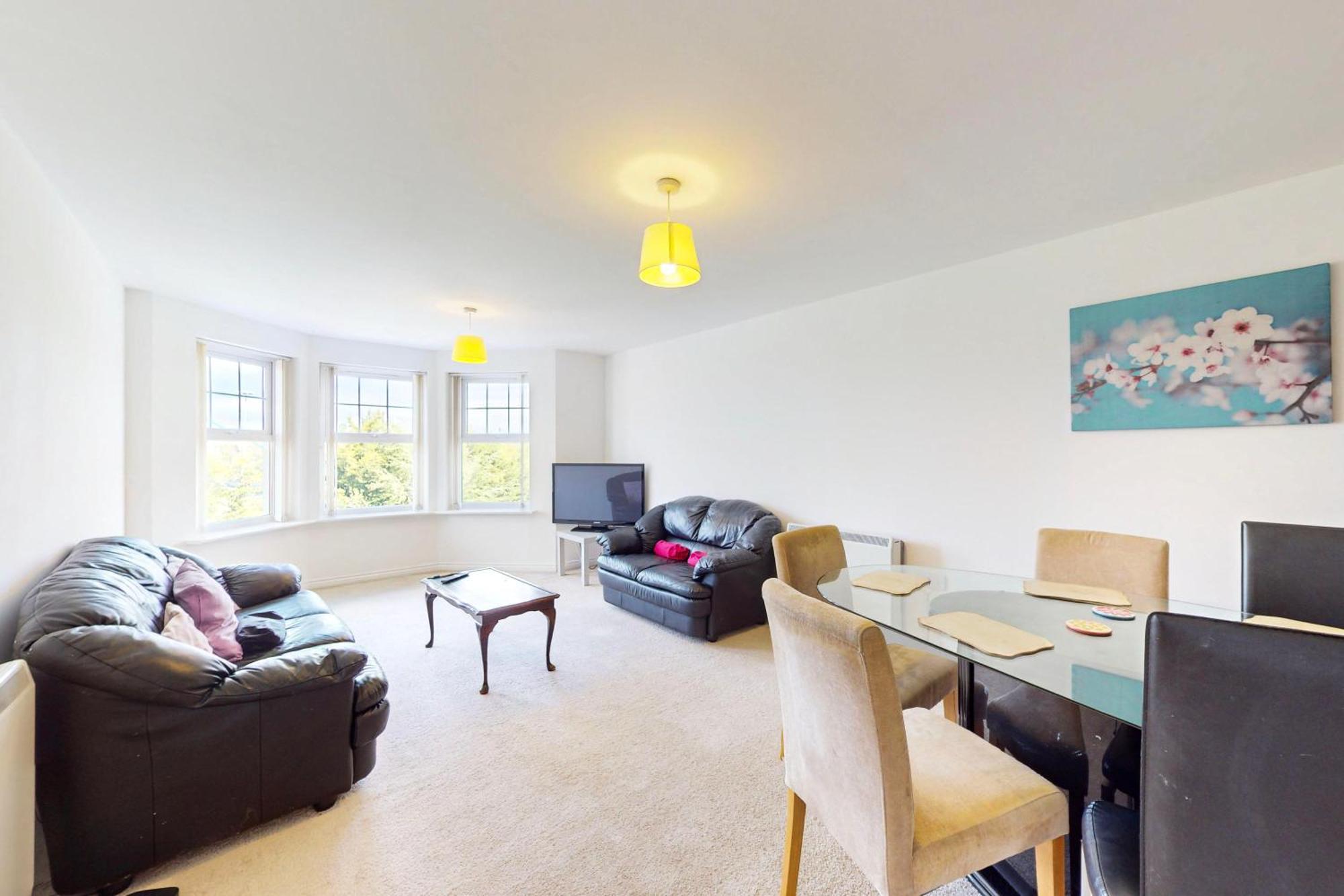 Appartement 2 Bed With Free Parking & Lift - 3 Min To Station Londen