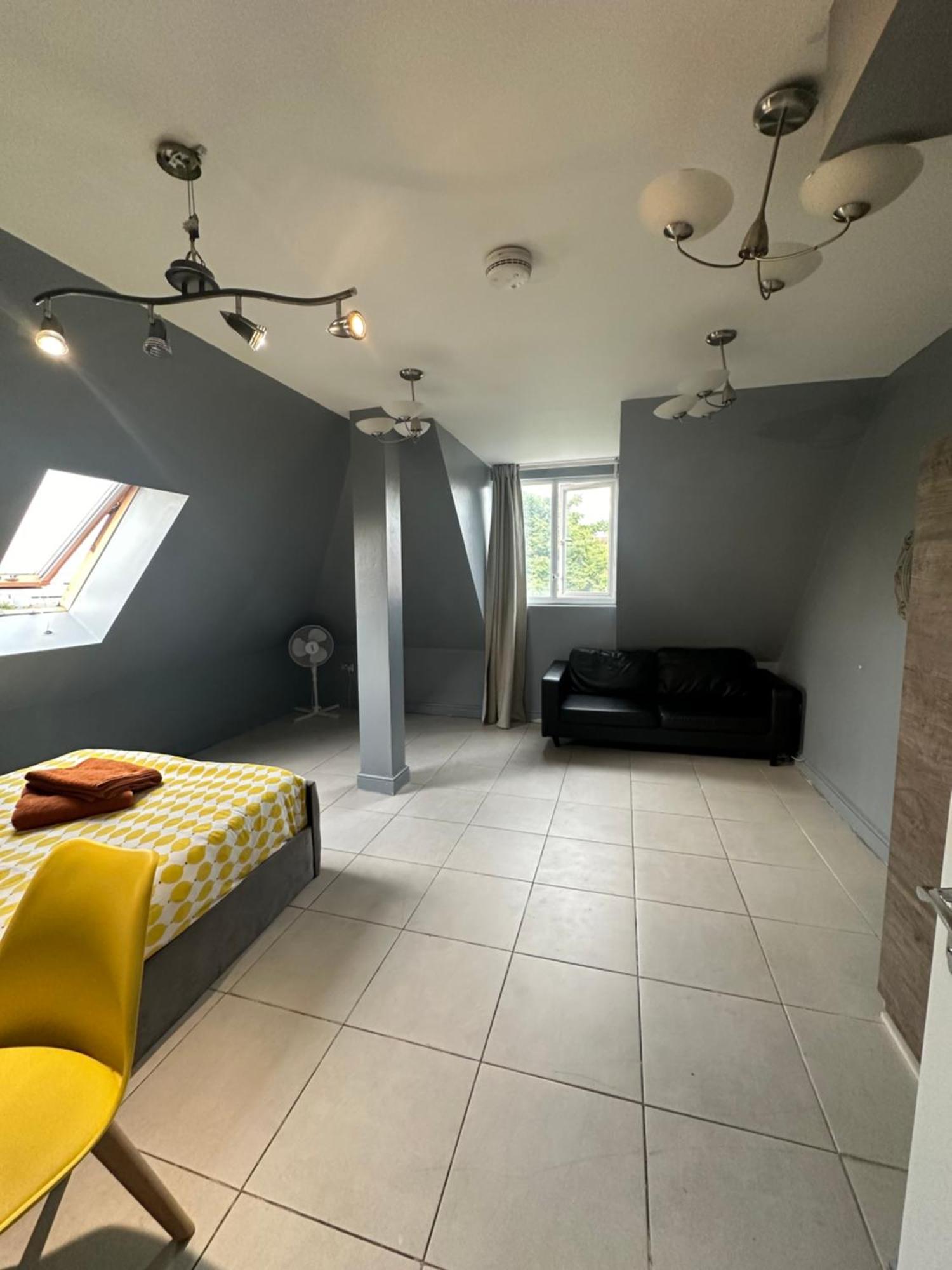 Luxury In Rooftop Penthouse In Central London, Shared Flat Rum i privatbostad London