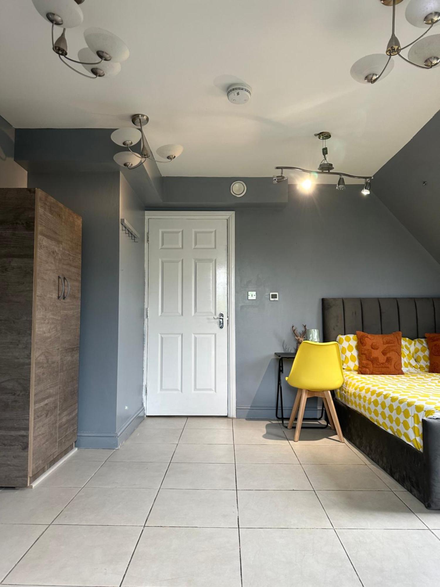 Rum i privatbostad Luxury In Rooftop Penthouse In Central London, Shared Flat *