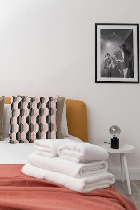 Appartamento Two Bedroom By Buonomo Short Lets & Serviced In Balham With Balcony *