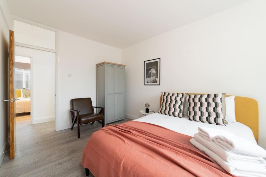 Appartamento Two Bedroom By Buonomo Short Lets & Serviced In Balham With Balcony *