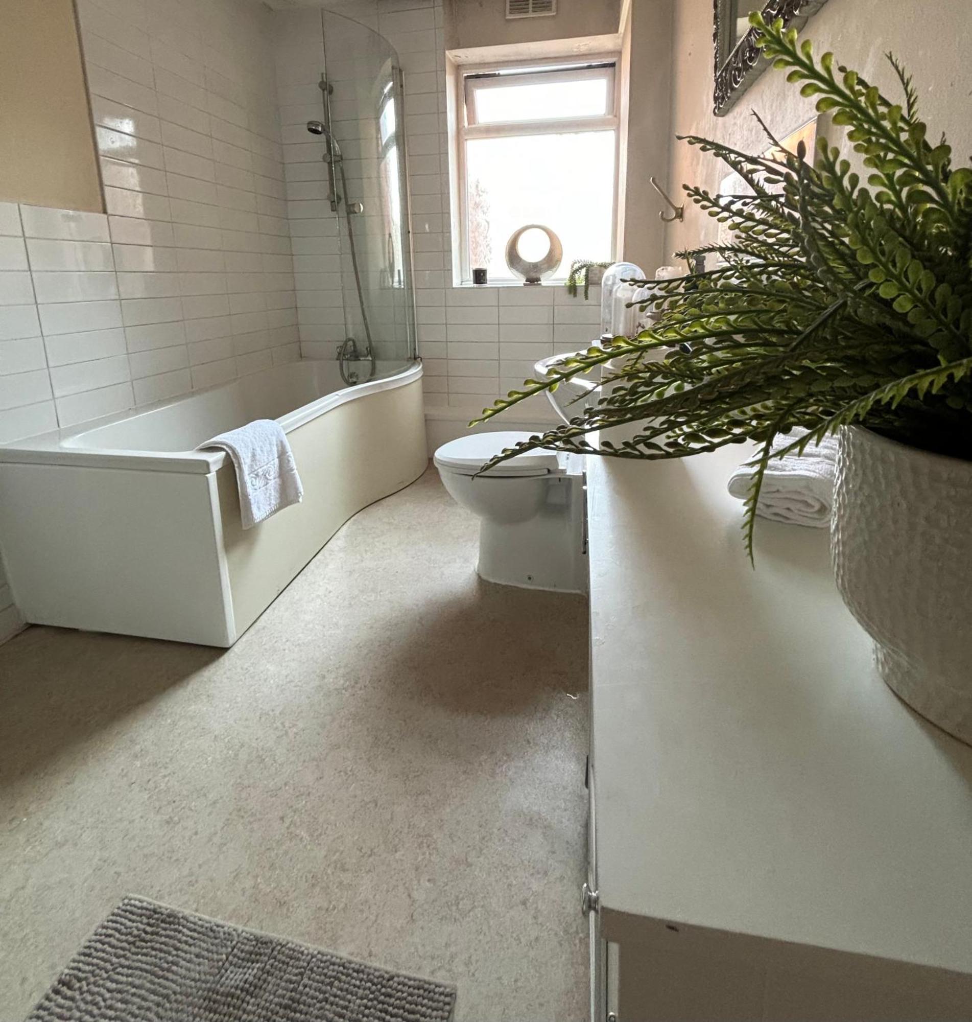 Holiday home City Airport Serviced House London