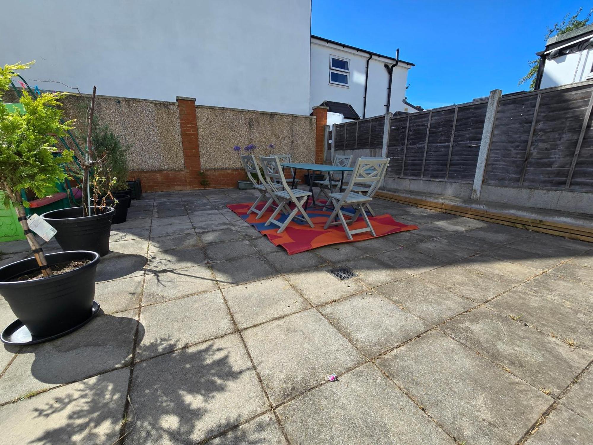 The Flat - 2 Bedroom Londen