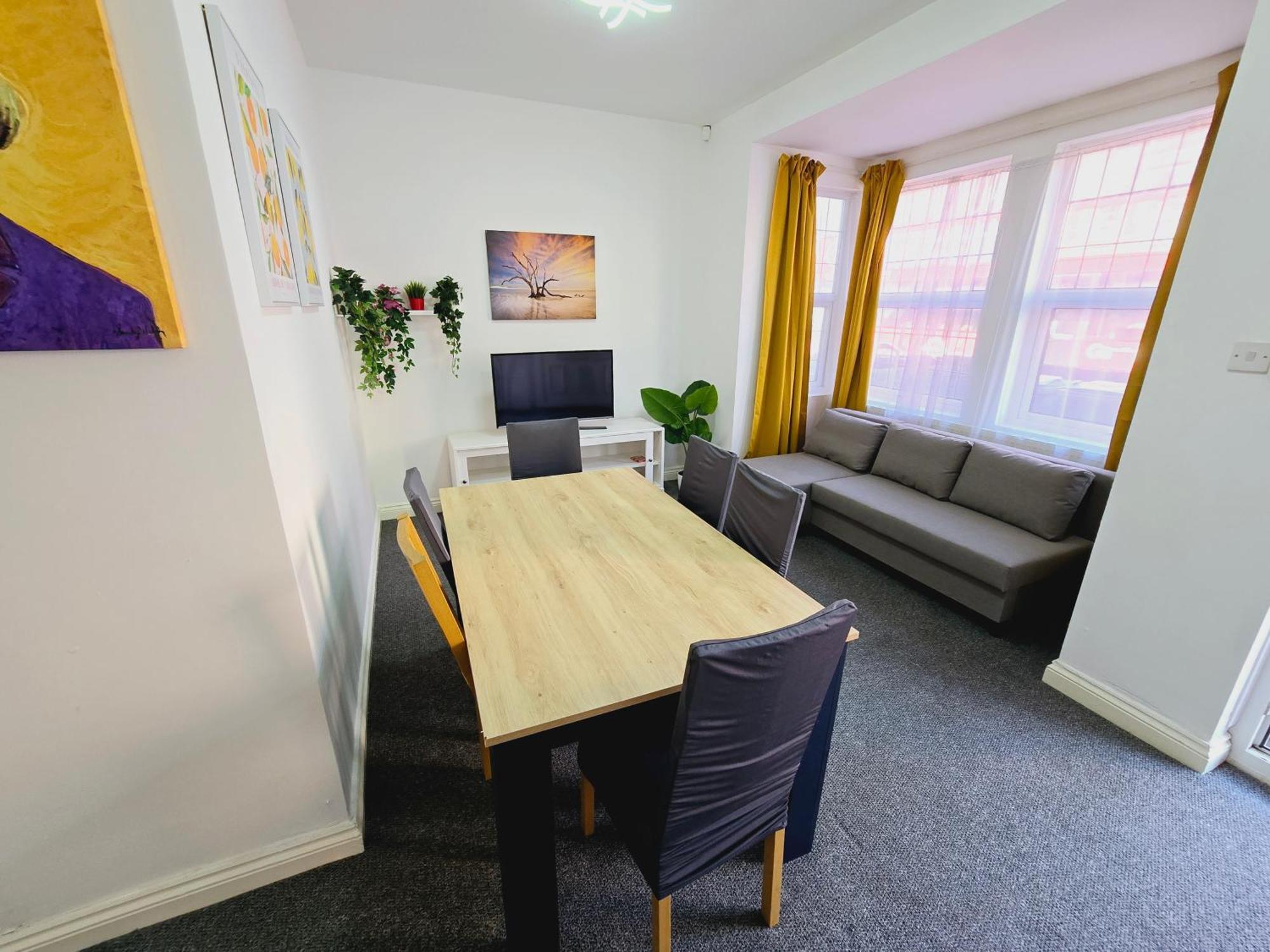 The Flat - 2 Bedroom Appartement Londen