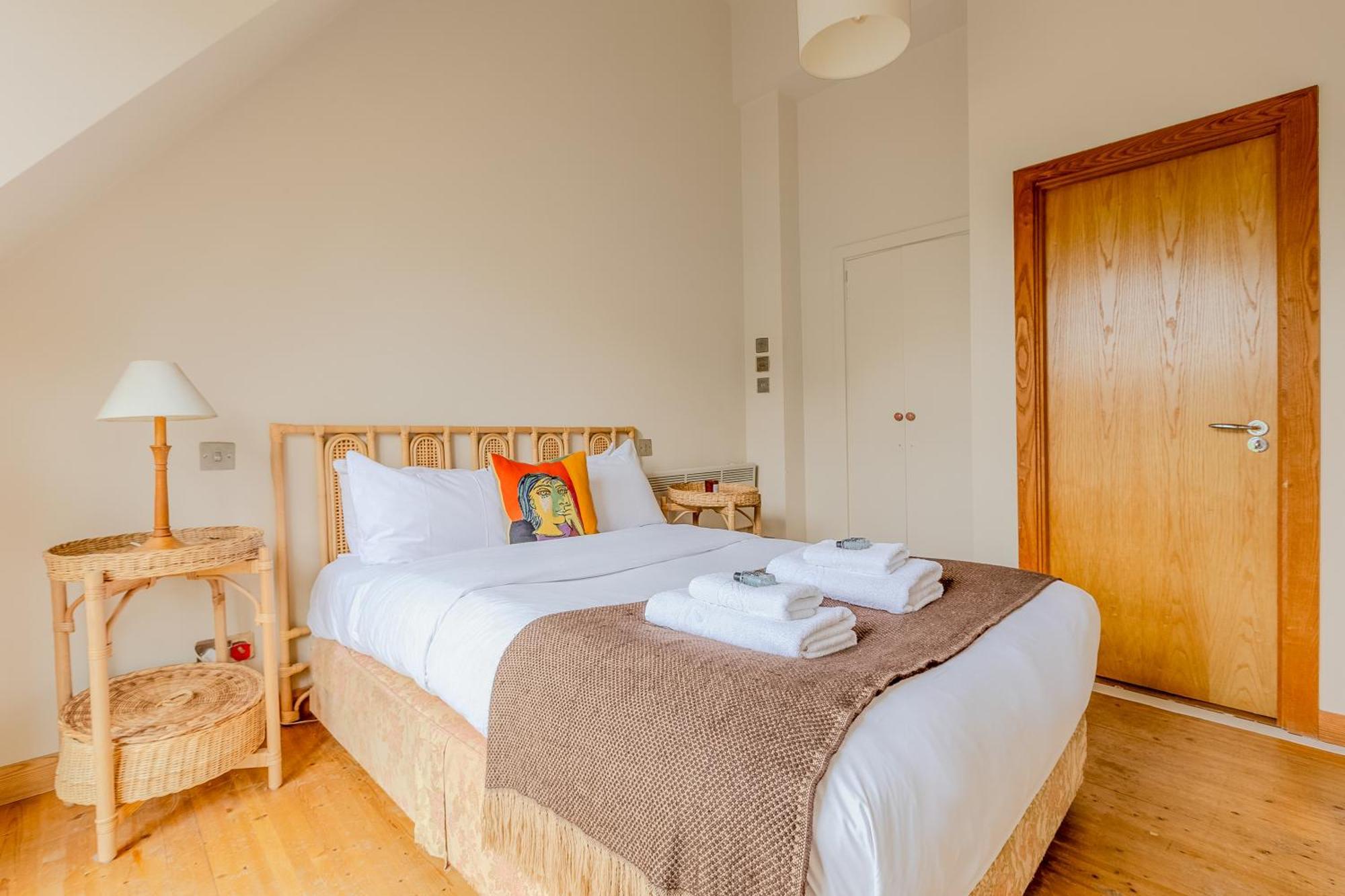 Exclusive Captivating 2lvl 1br Loft, Walworth Lejlighed