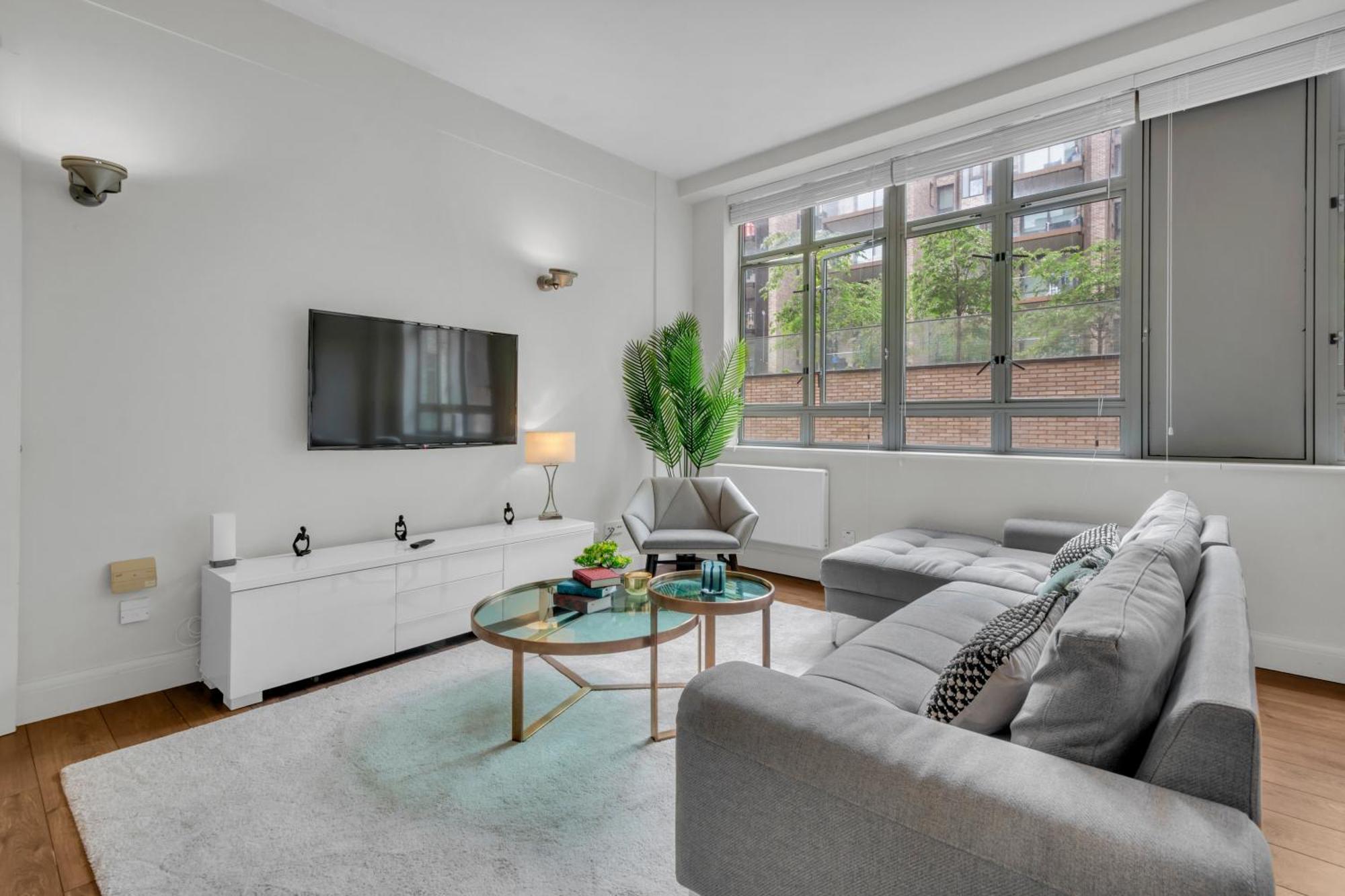 Apartment Mysquare Contemporary Serviced In Of London