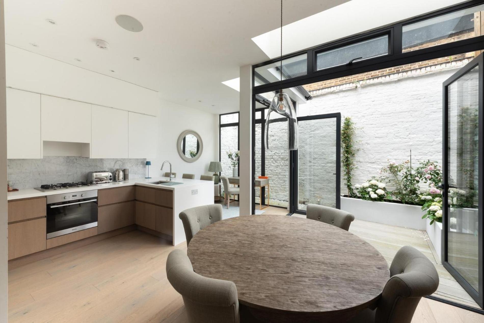 Feriehus Sunny In Chelsea - Luxurious 3 Bedroom Chelsea