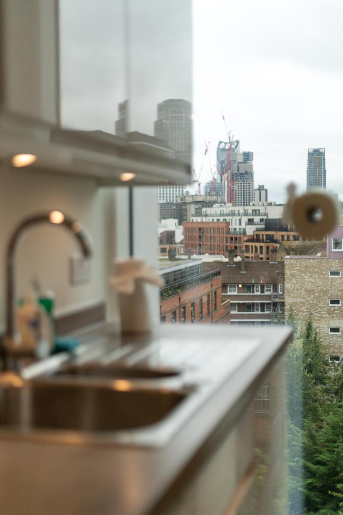 Chic & Stylish 2-bed In The Heart Of Appartement Londres
