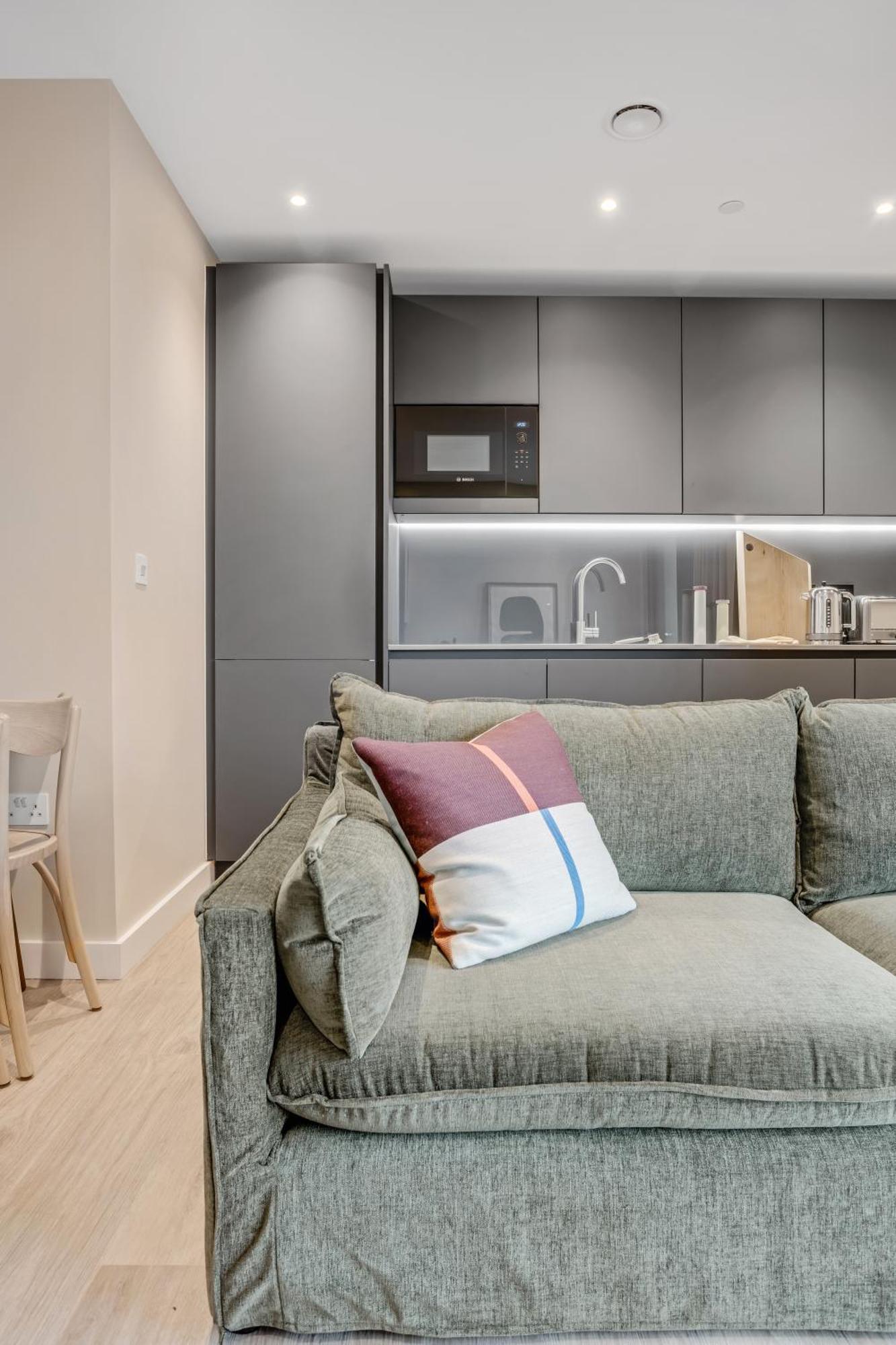 Riverstone Heights Apartment London