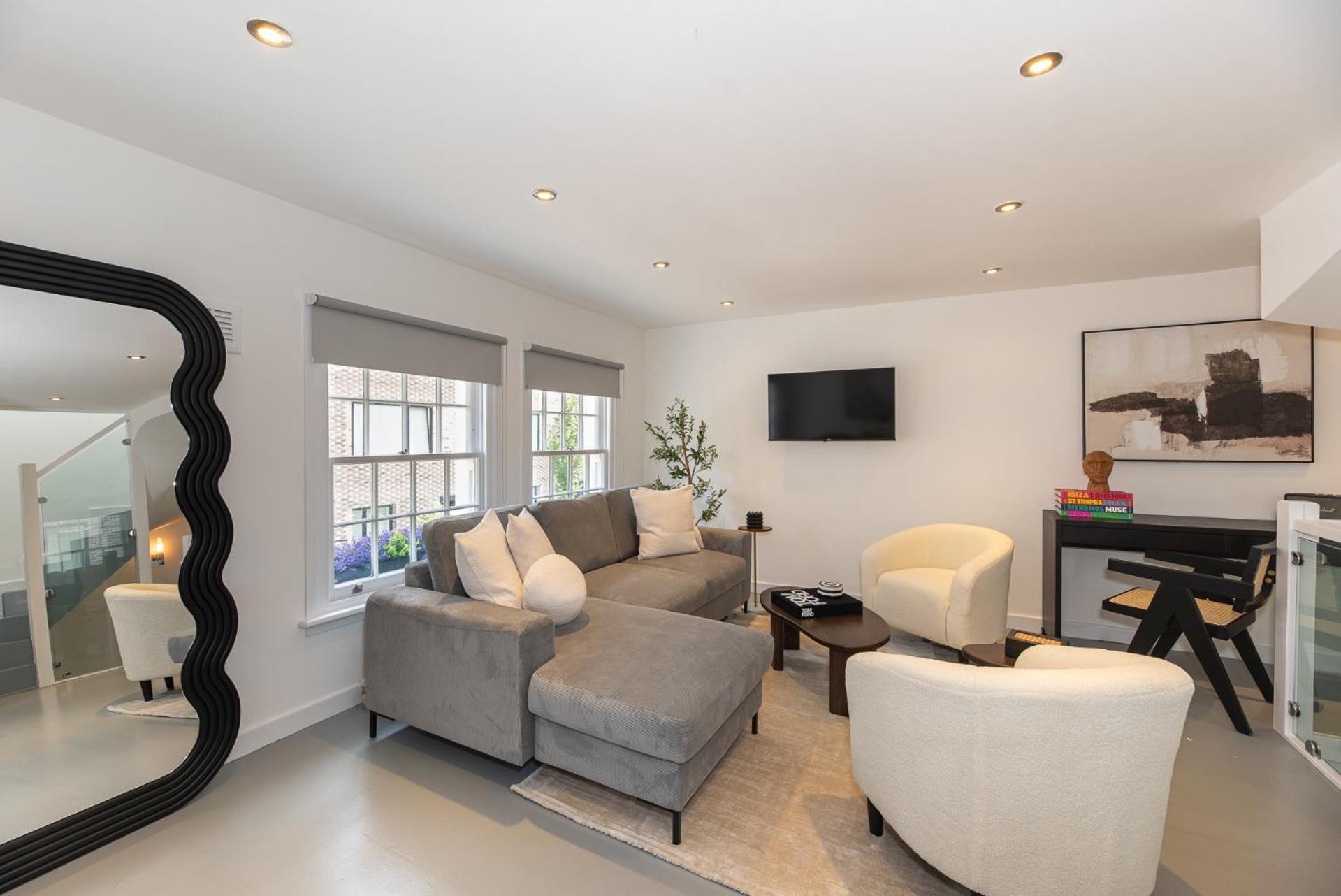 Hyde Park Chic 4 Bedrooms House * London