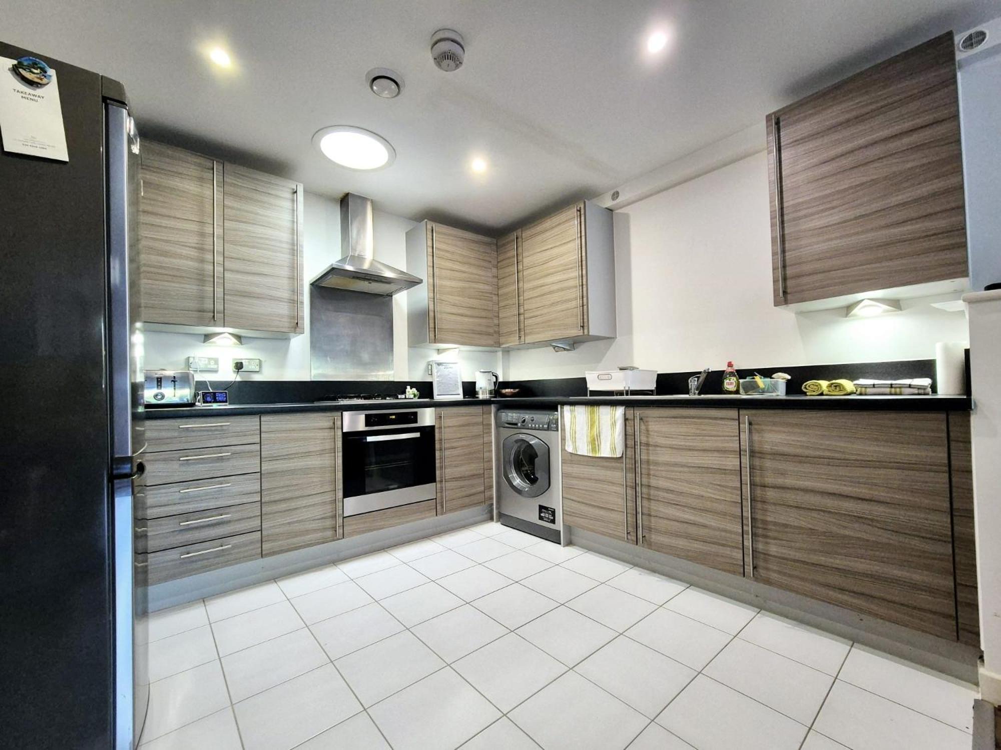 Ferienhaus Explore London: 2 Bedroom House In Wood London